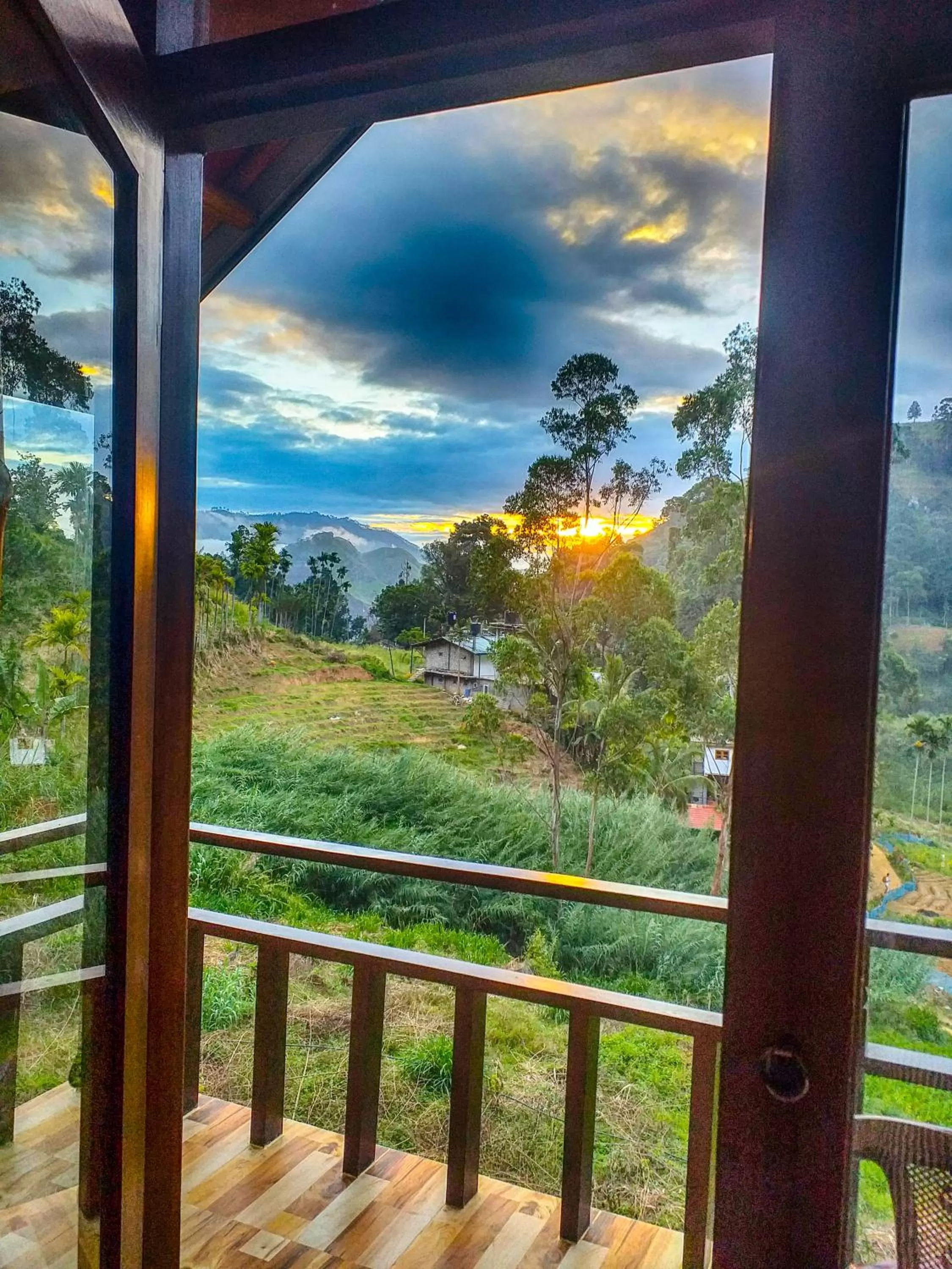 Mountain view in Ella 100 View Cottage