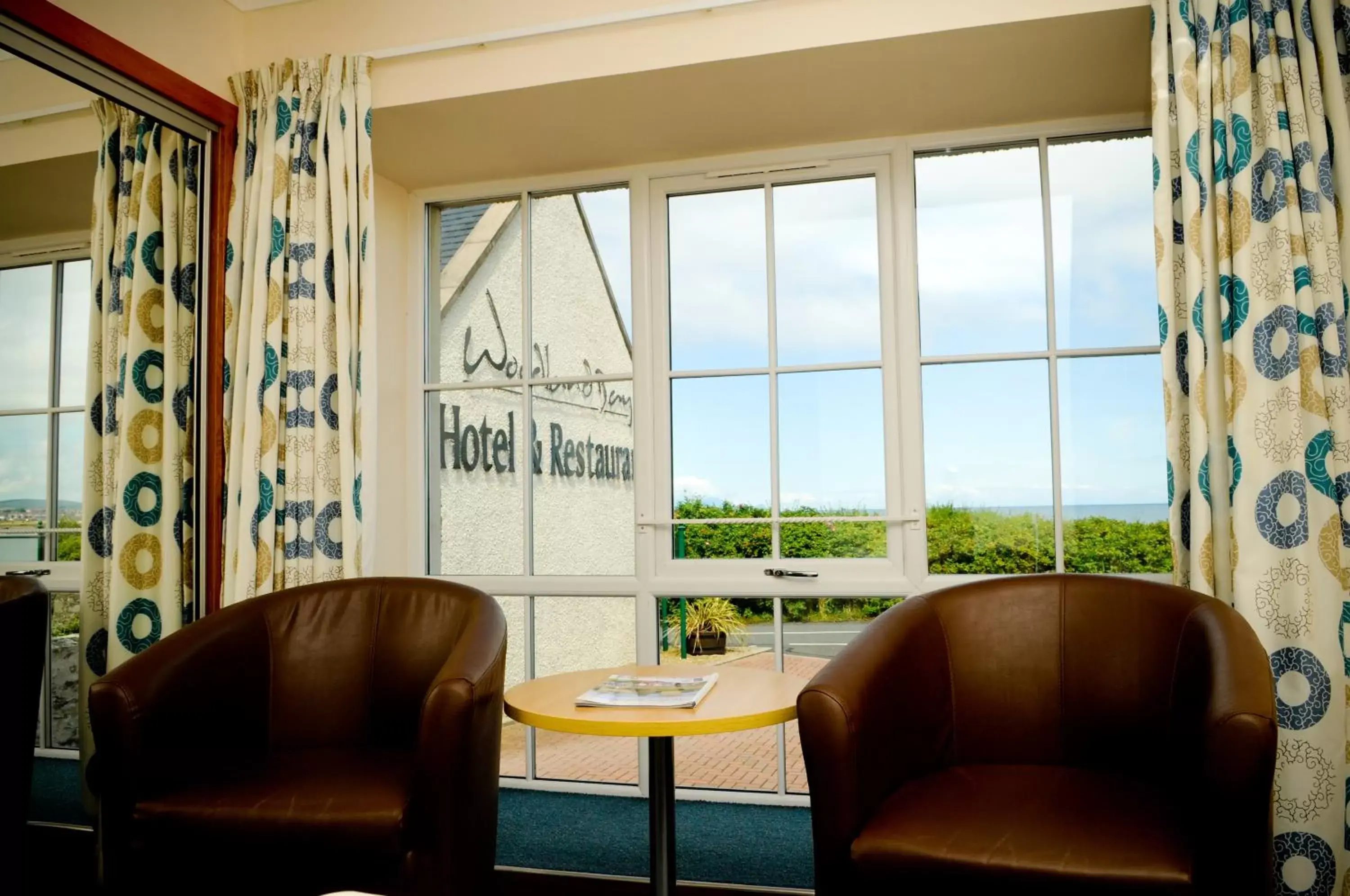 Sea view, Seating Area in Woodland Bay Hotel