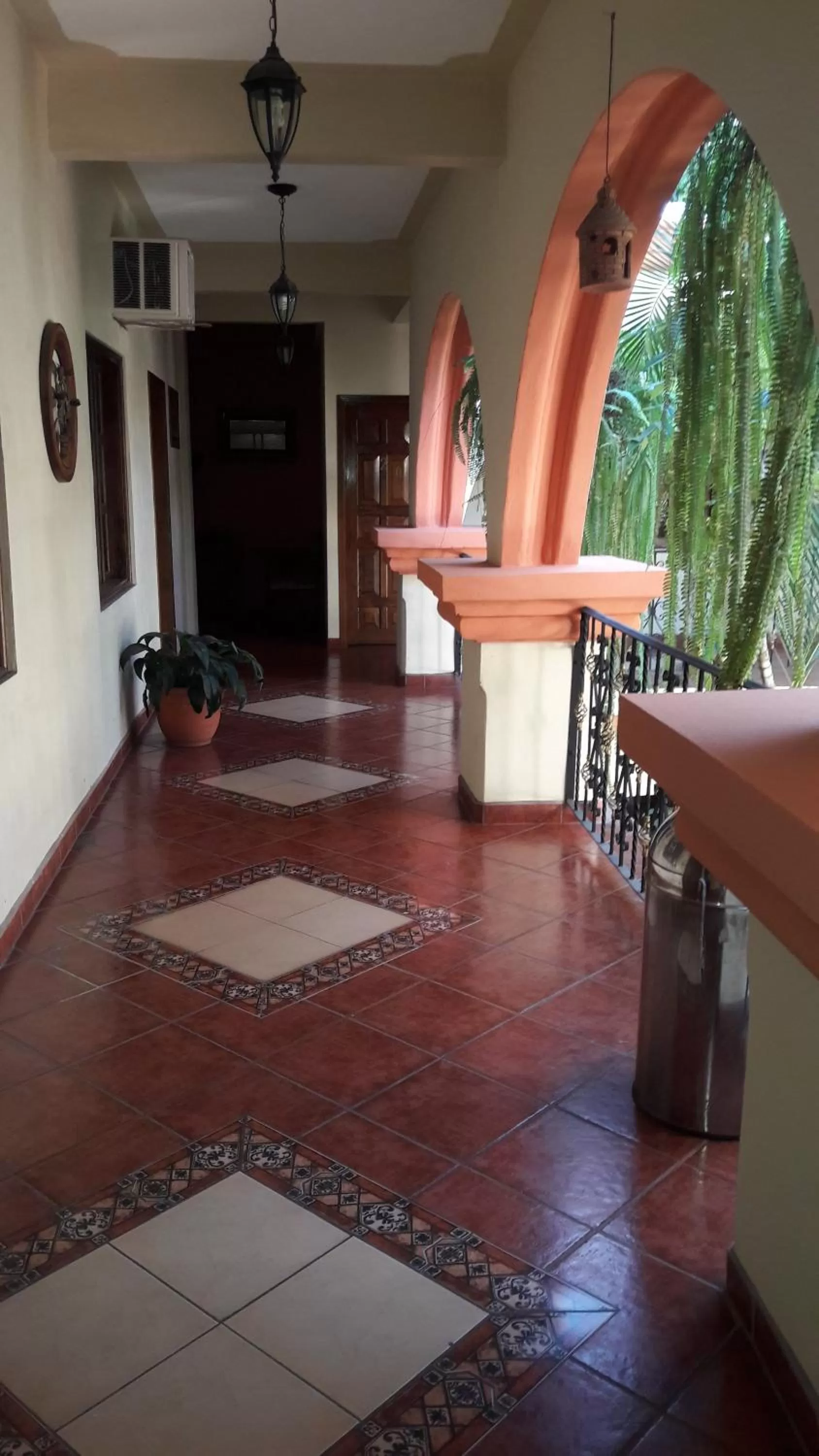 Day in Hotel Acropolis Maya