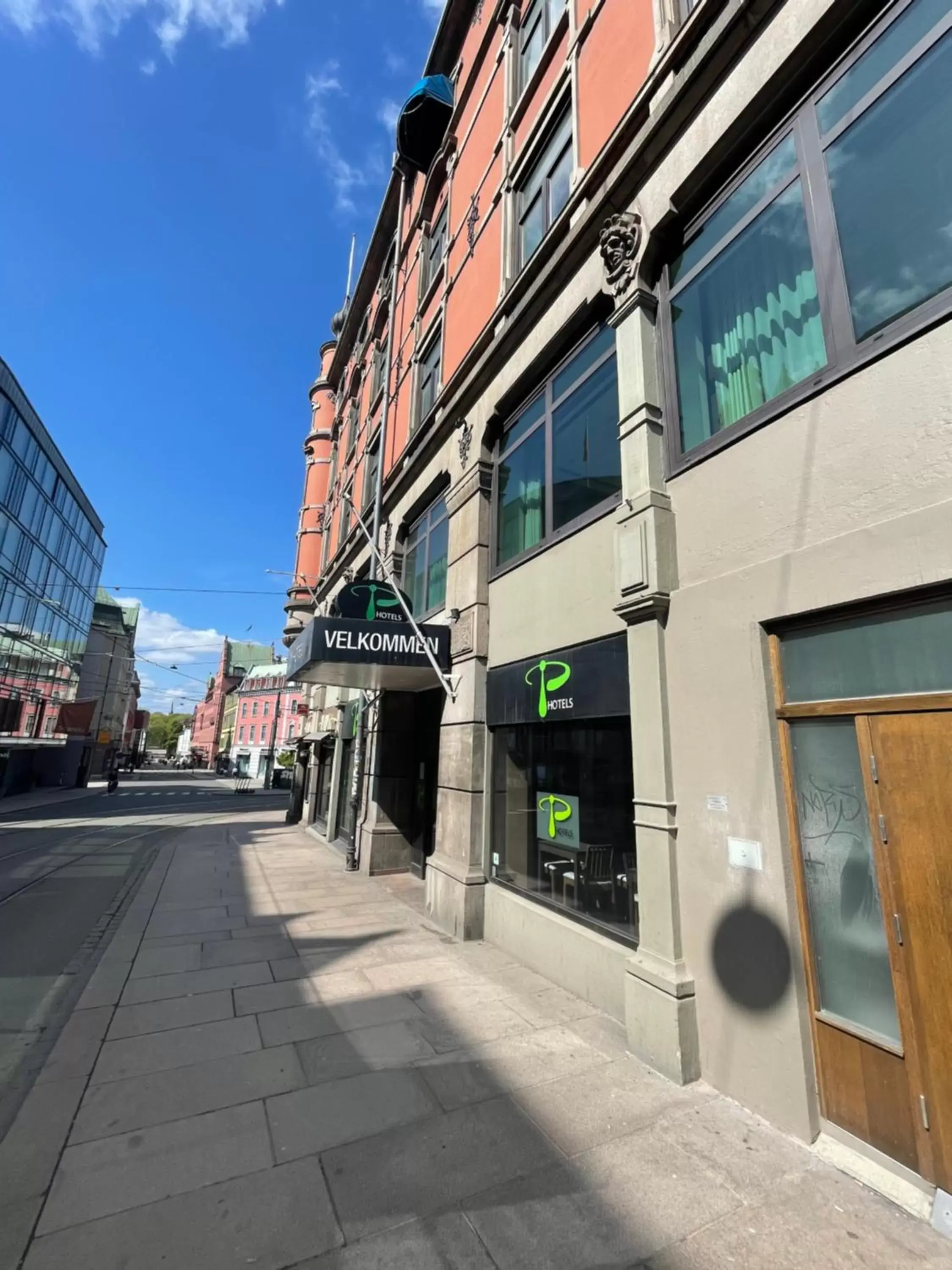 Facade/entrance, Property Building in P-Hotels Oslo