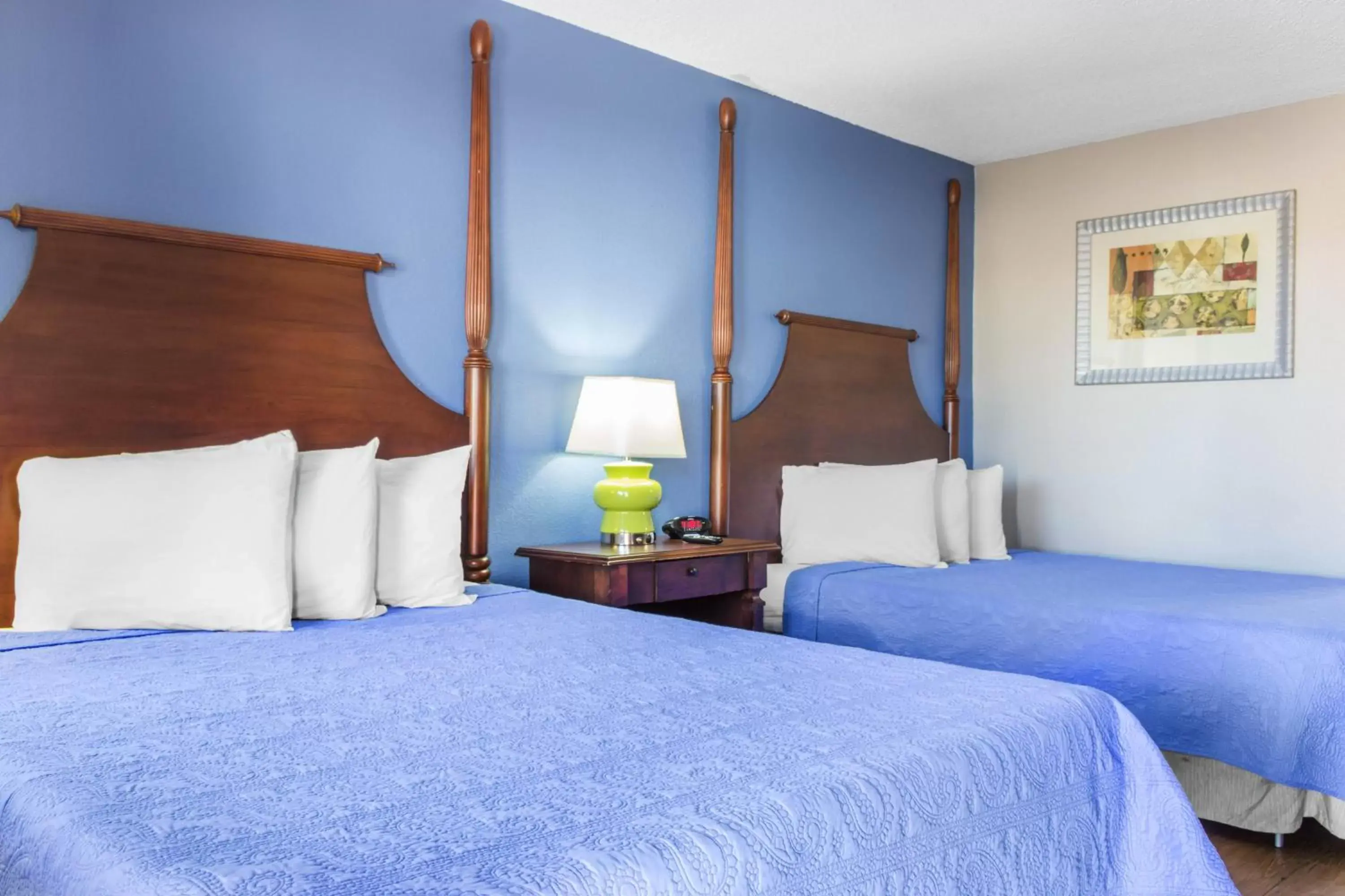 Bedroom, Bed in Rodeway Inn near Ft Huachuca