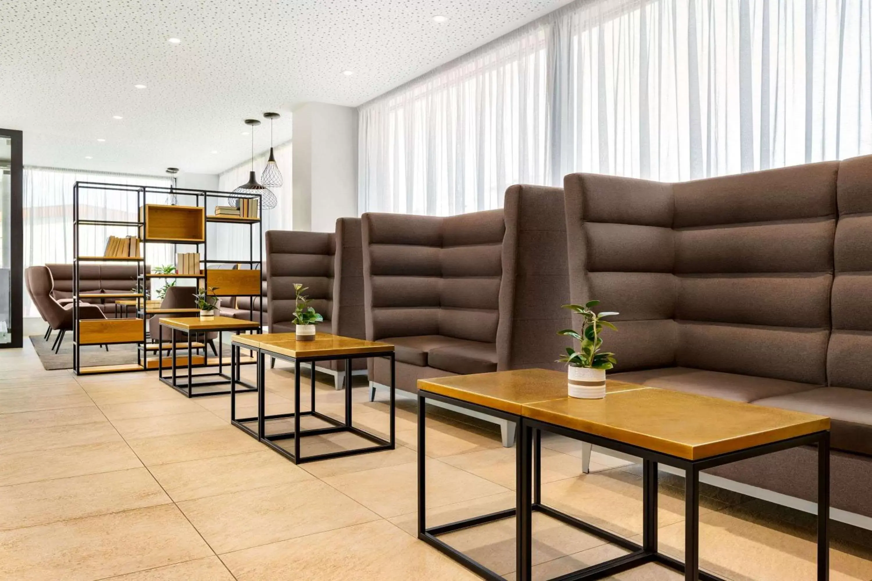 Lobby or reception, Seating Area in Wyndham Garden Munich Messe