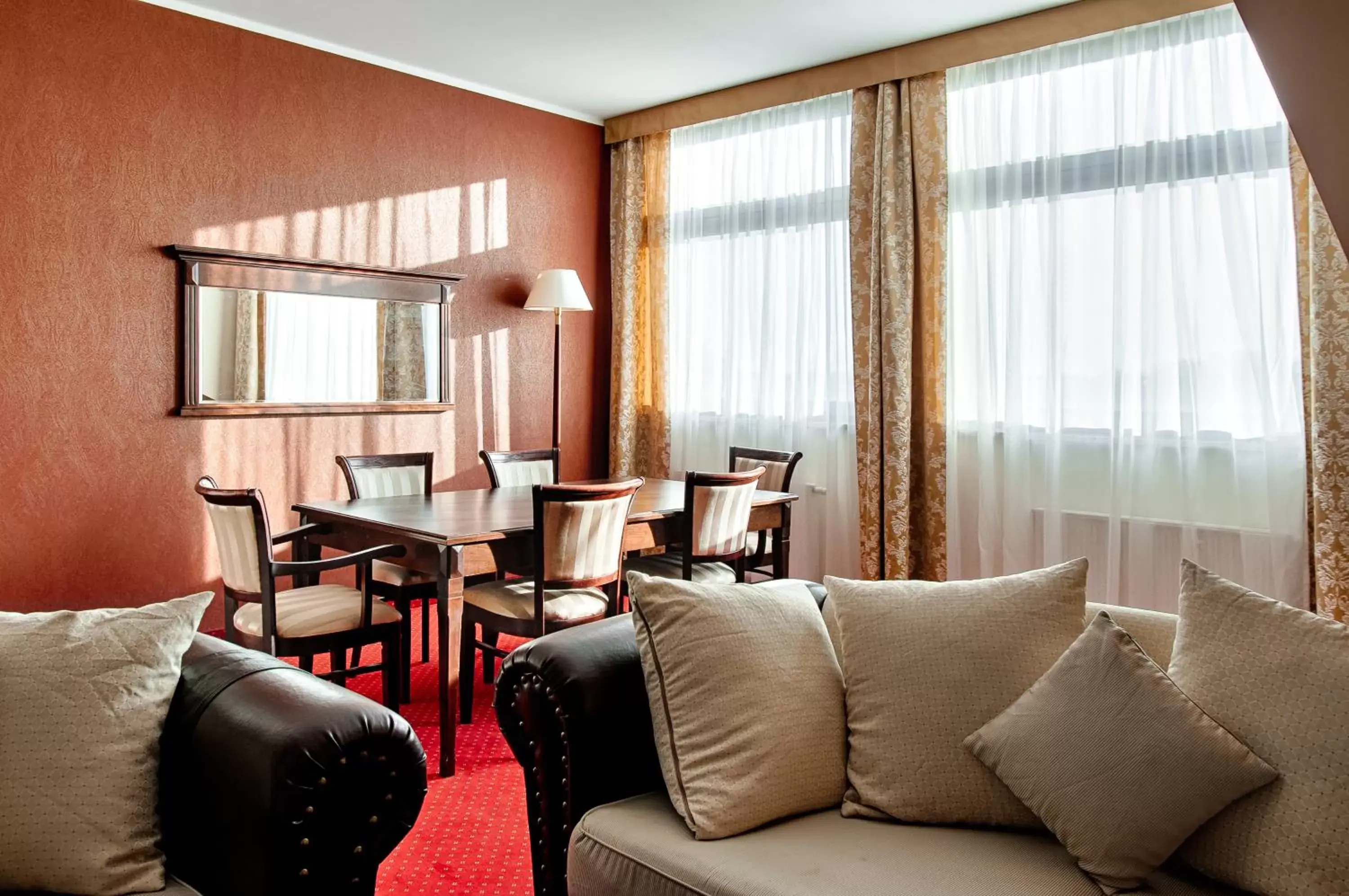 Living room, Seating Area in Grand Royal Hotel