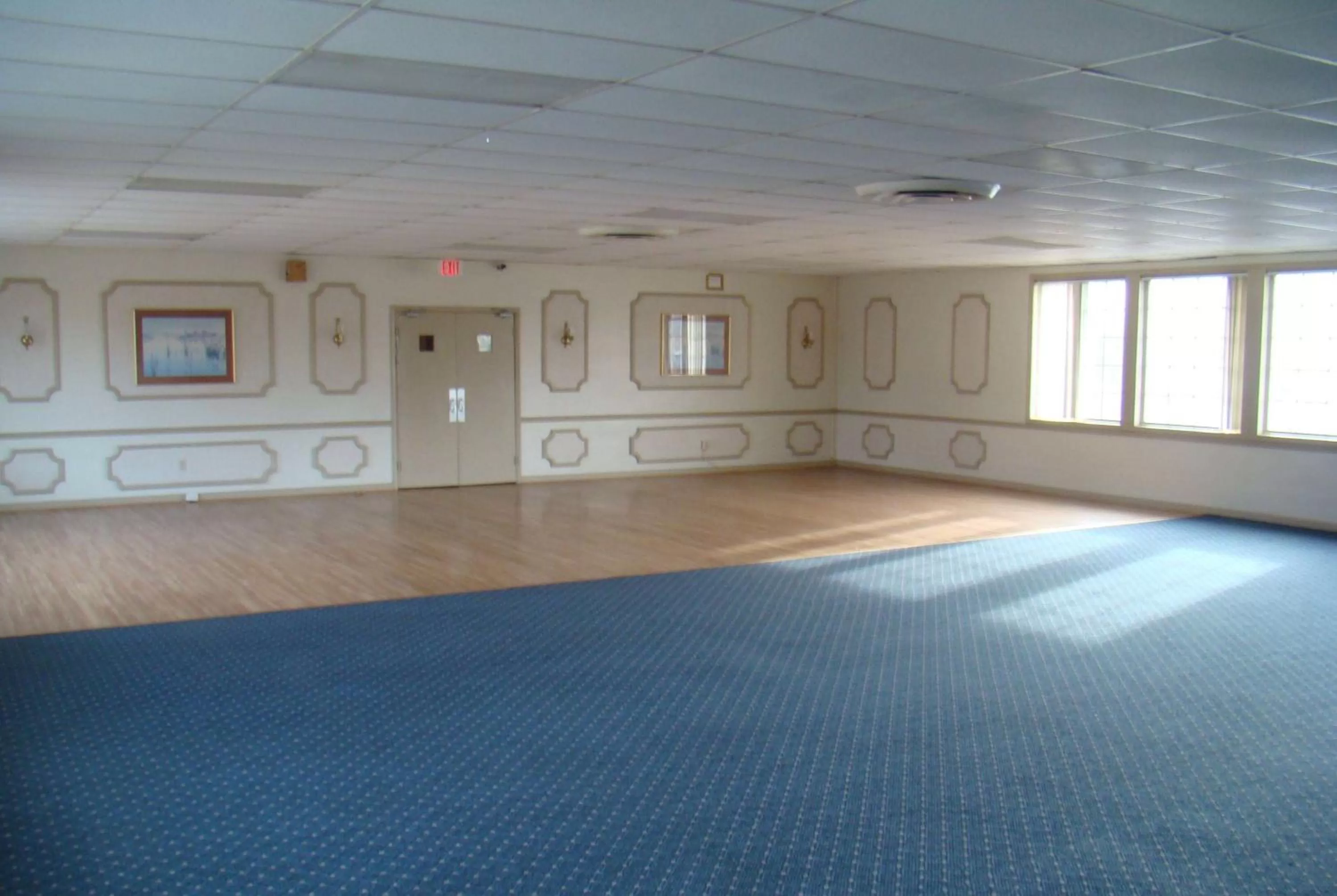 Meeting/conference room in Baymont by Wyndham Front Royal Near Shenandoah National Park