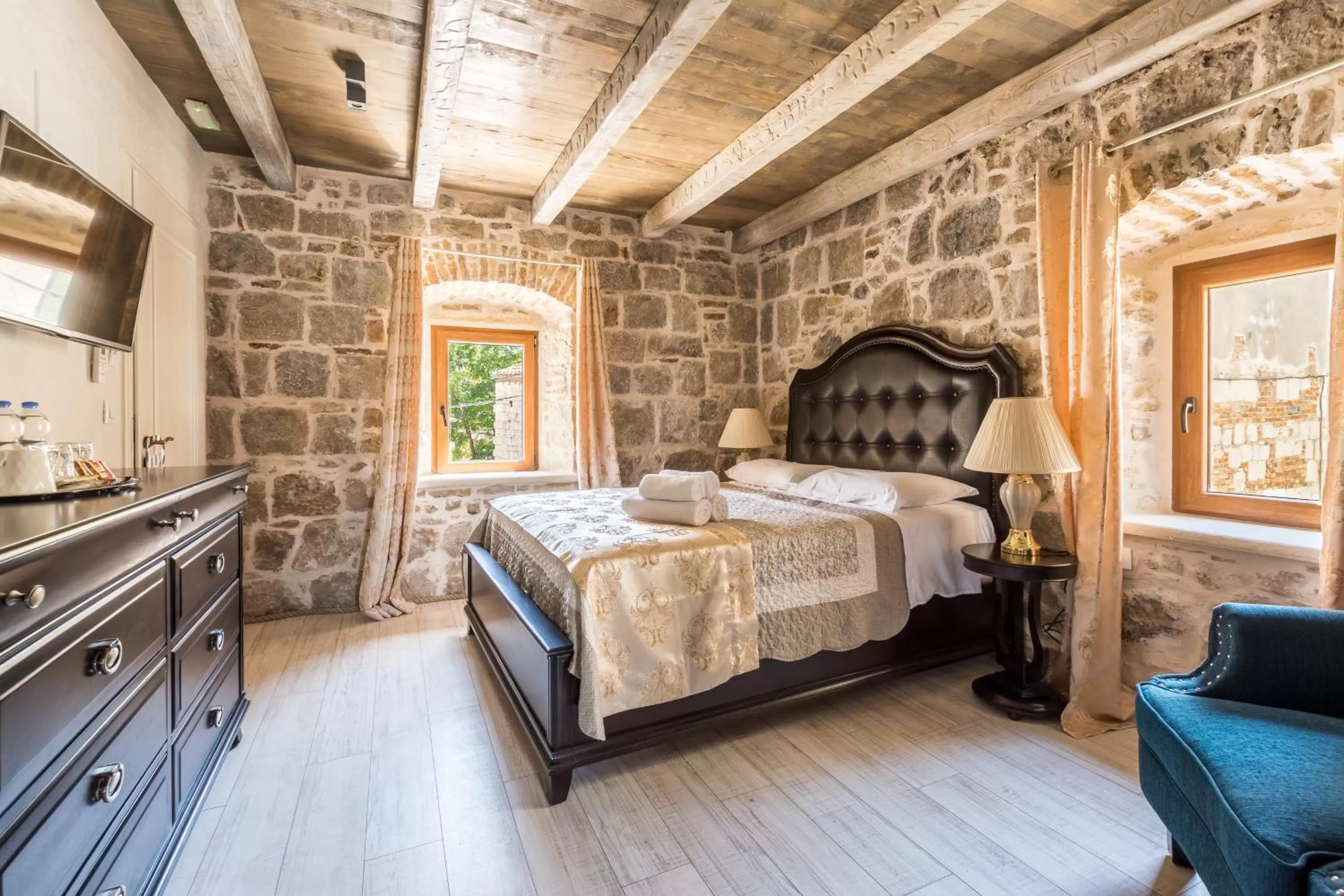 Bedroom, Bed in Heritage Palace Varos - MAG Quaint & Elegant Boutique Hotels