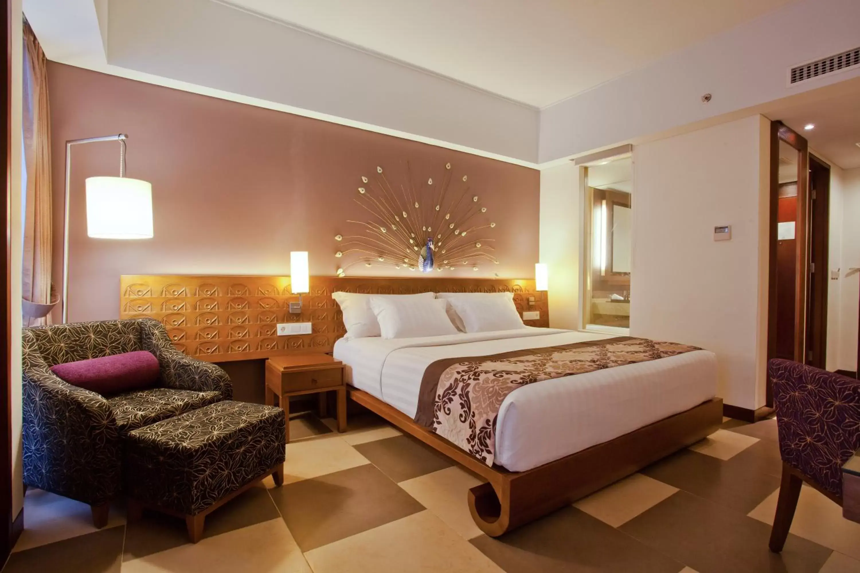 Bedroom, Bed in Sun Island Hotel & Spa Kuta Bedroom, Bed in Sun Island Hotel & Spa Kuta