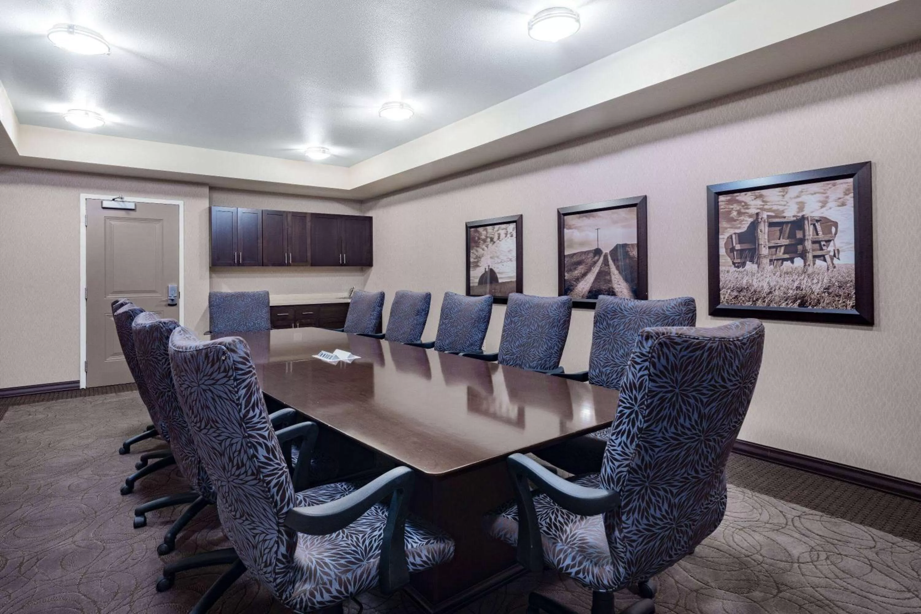 Meeting/conference room in Hawthorn Extended Stay by Wyndham Dickinson