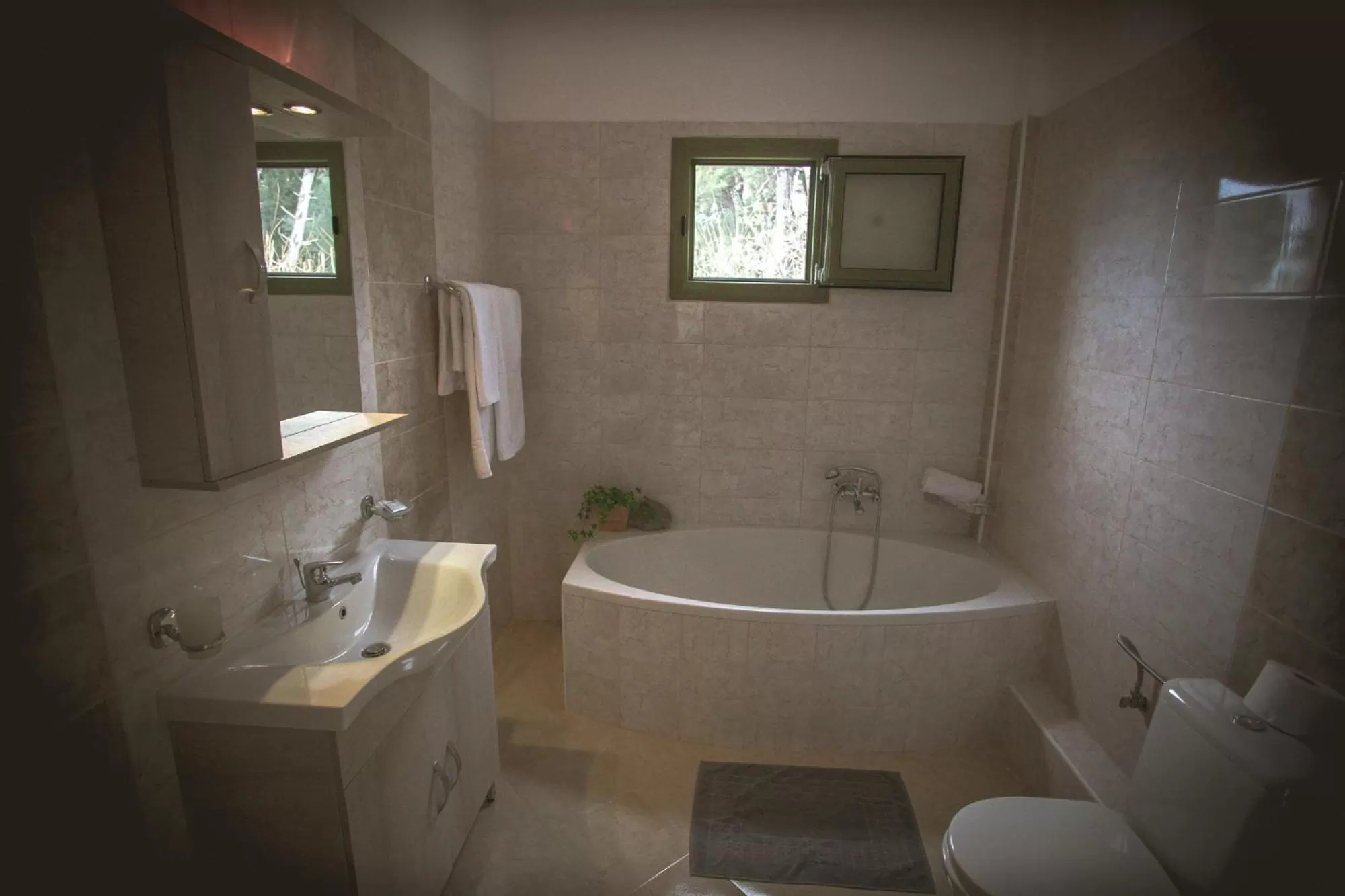 Bathroom in Hotel Marathia