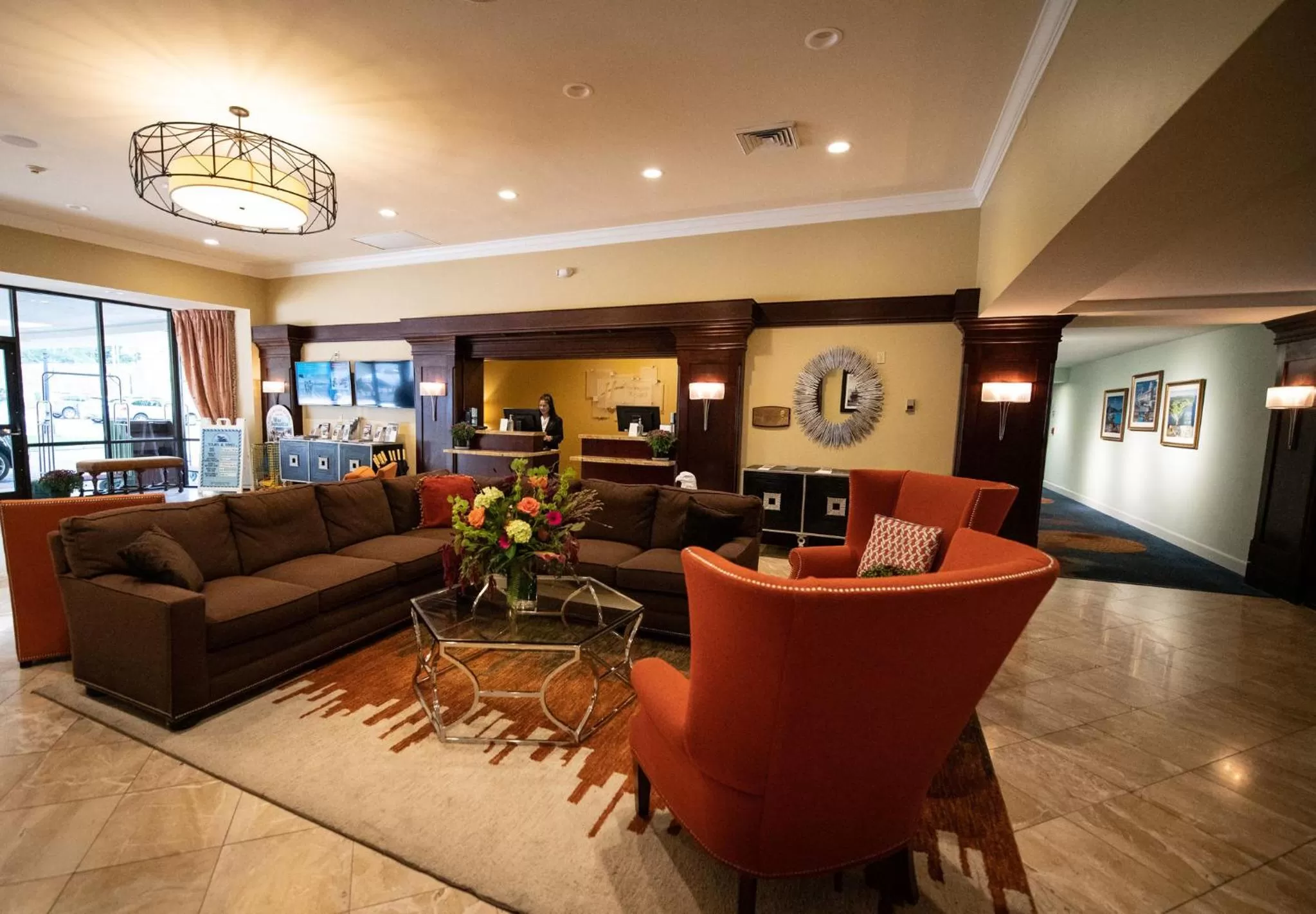 Lobby or reception in Holiday Inn Bar Harbor Regency Hotel by IHG