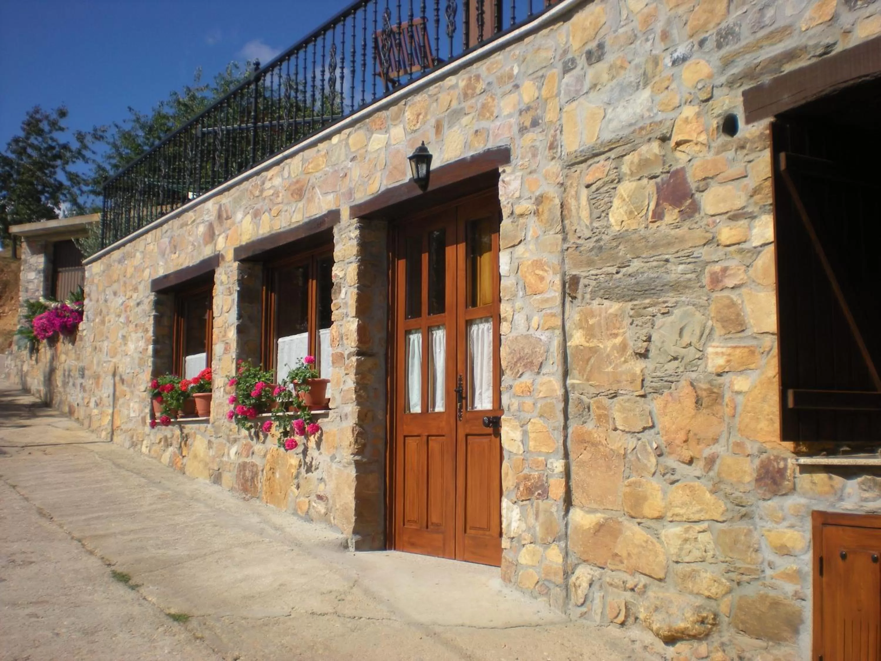 Facade/entrance, Patio/Outdoor Area in Hotel Rural Casa Ana