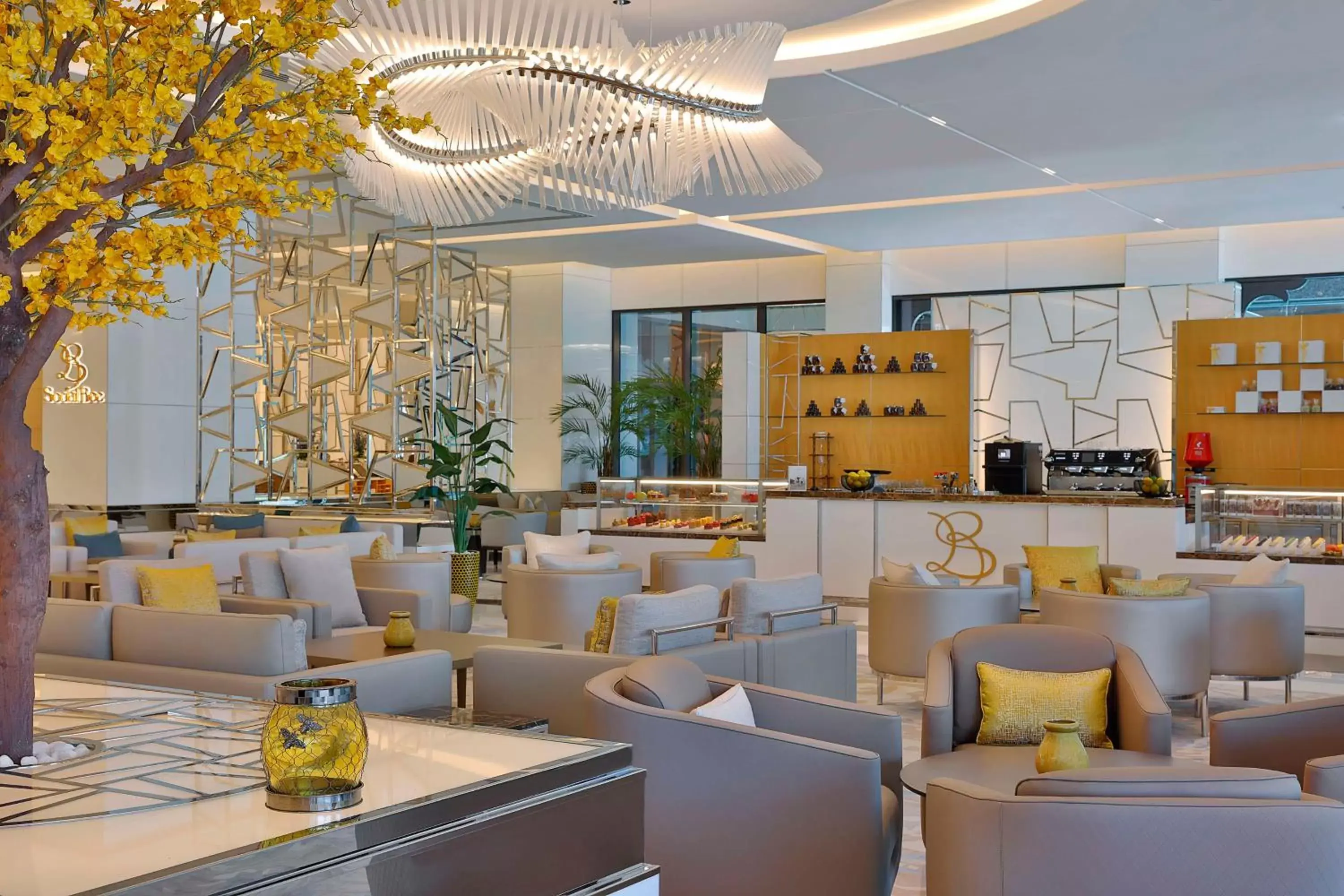 Lobby or reception, Restaurant/Places to Eat in Hilton Dubai Palm Jumeirah