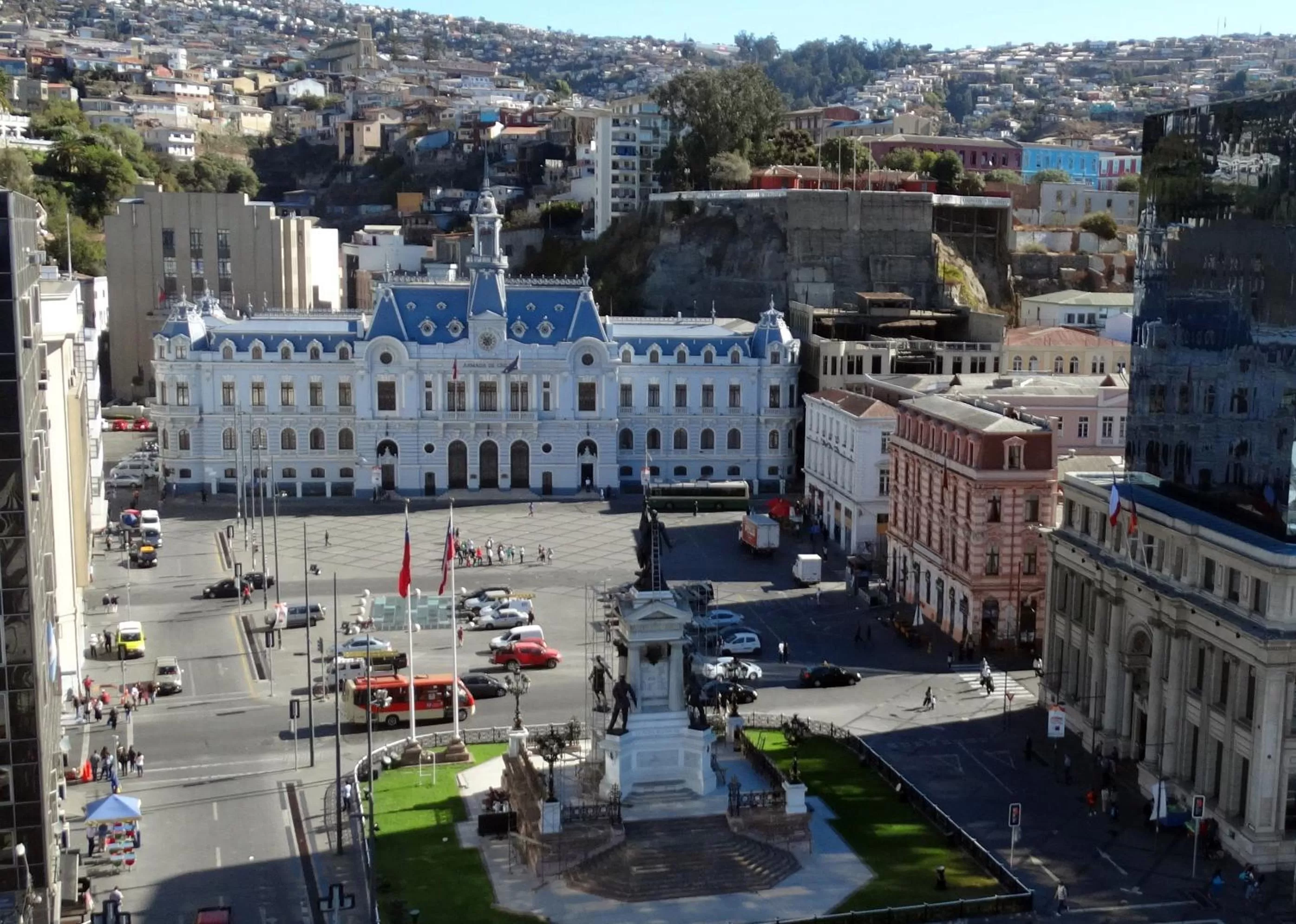 Nearby landmark in Hotel Reina Victoria Valparaíso