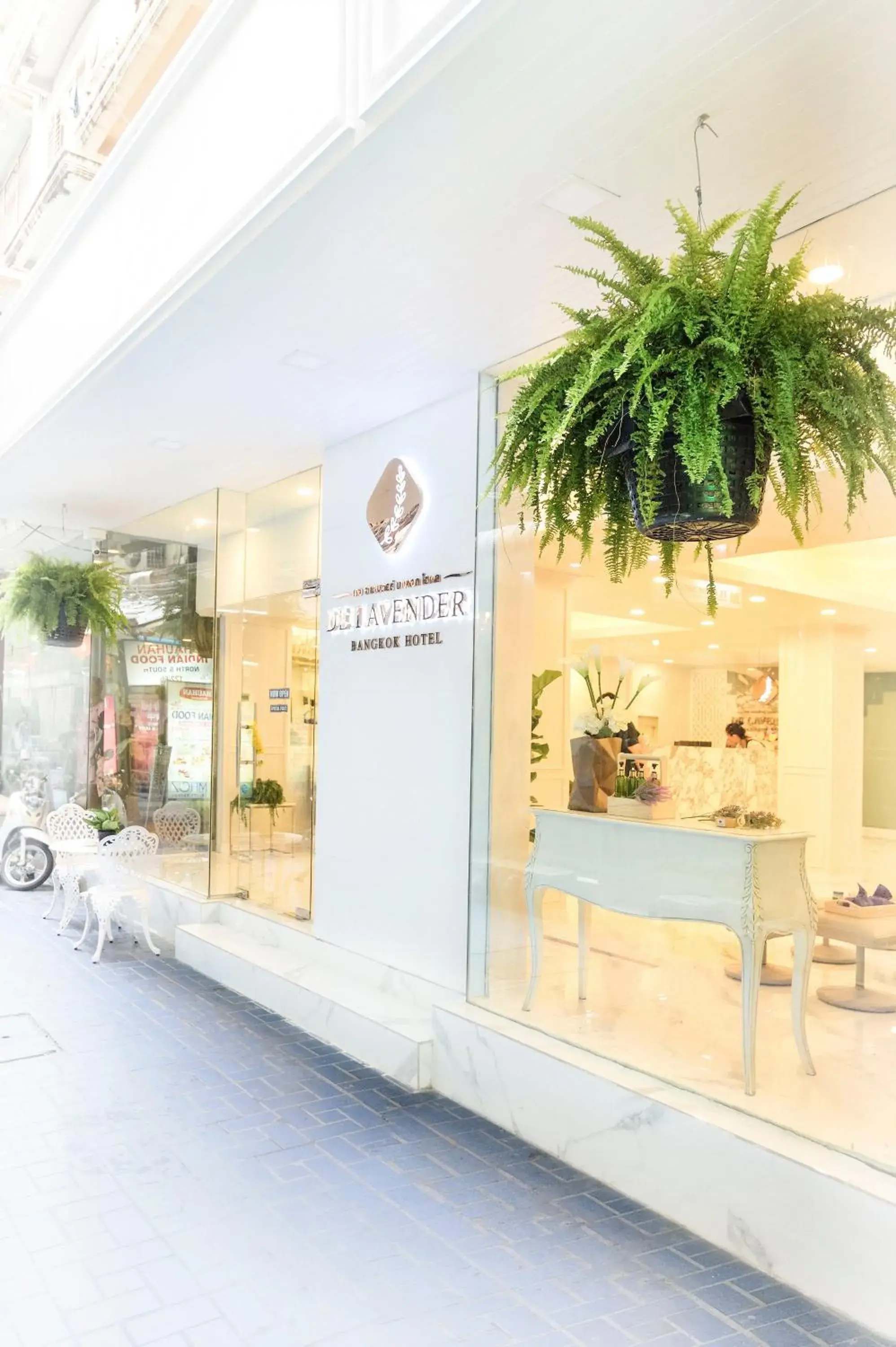 Facade/entrance in De Lavender Bangkok Hotel Facade/entrance in De Lavender Bangkok Hotel