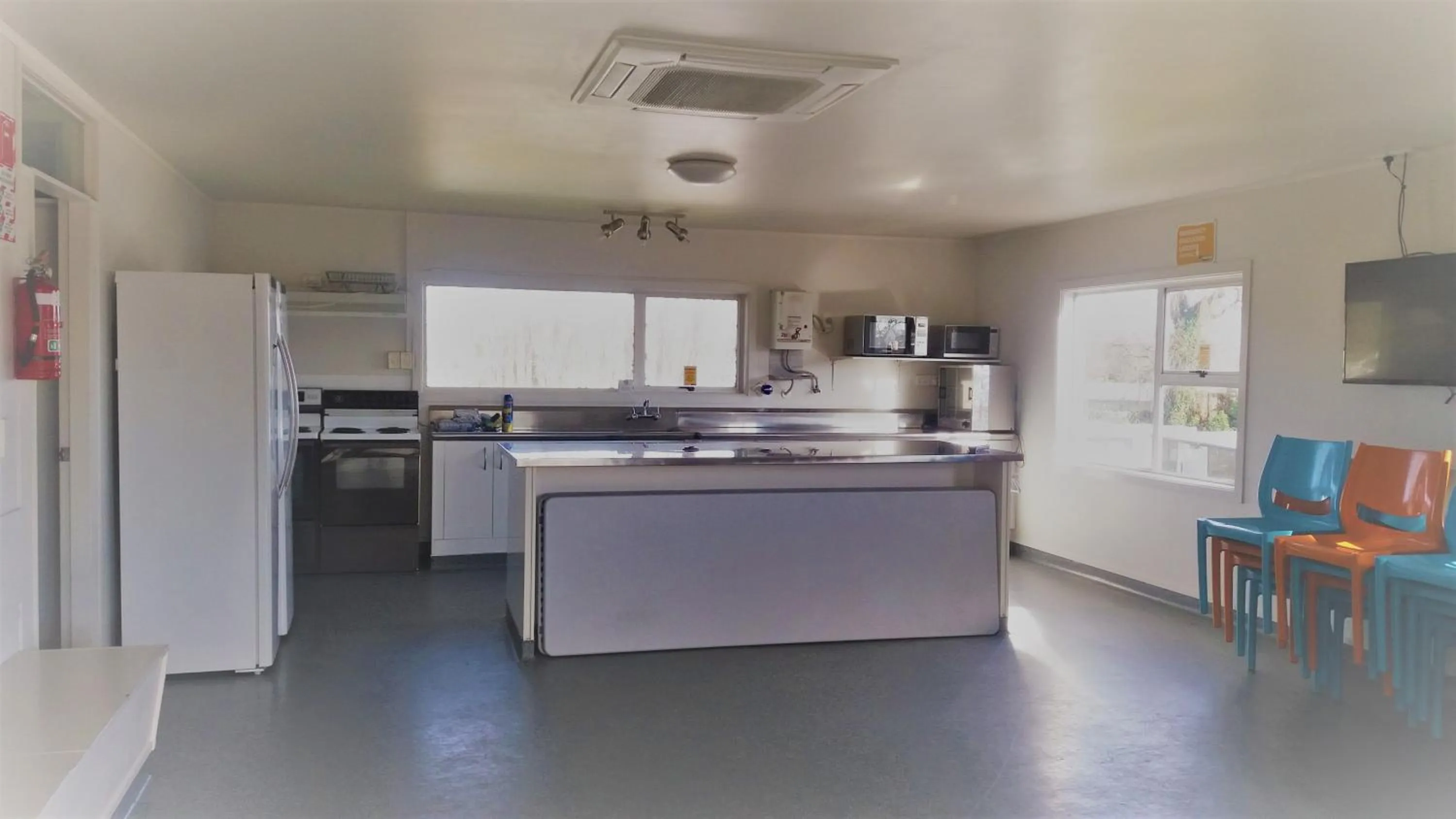 Kitchen or kitchenette in All Seasons Holiday Park