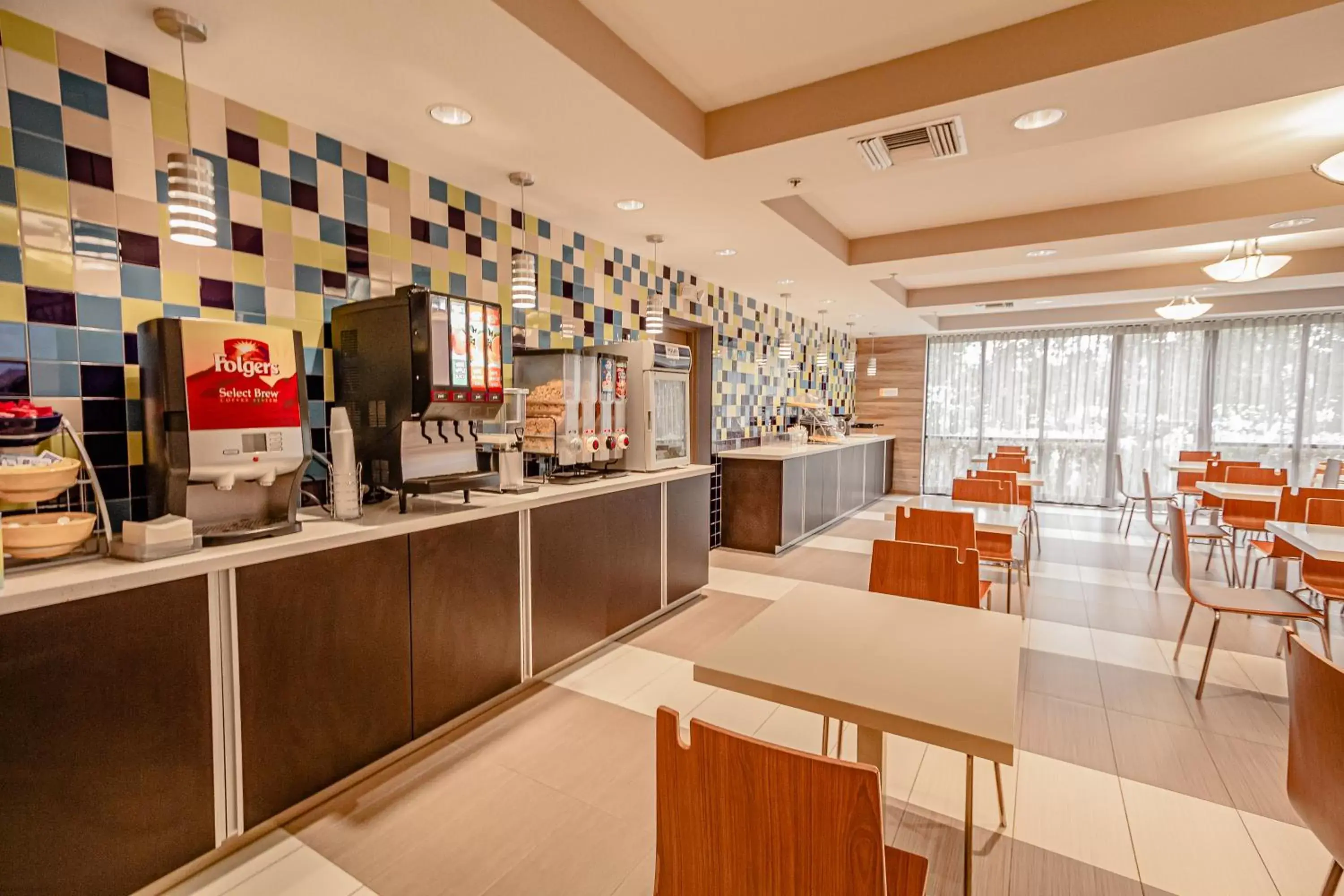 Continental breakfast in Days Inn & Suites by Wyndham Fort Myers Near JetBlue Park