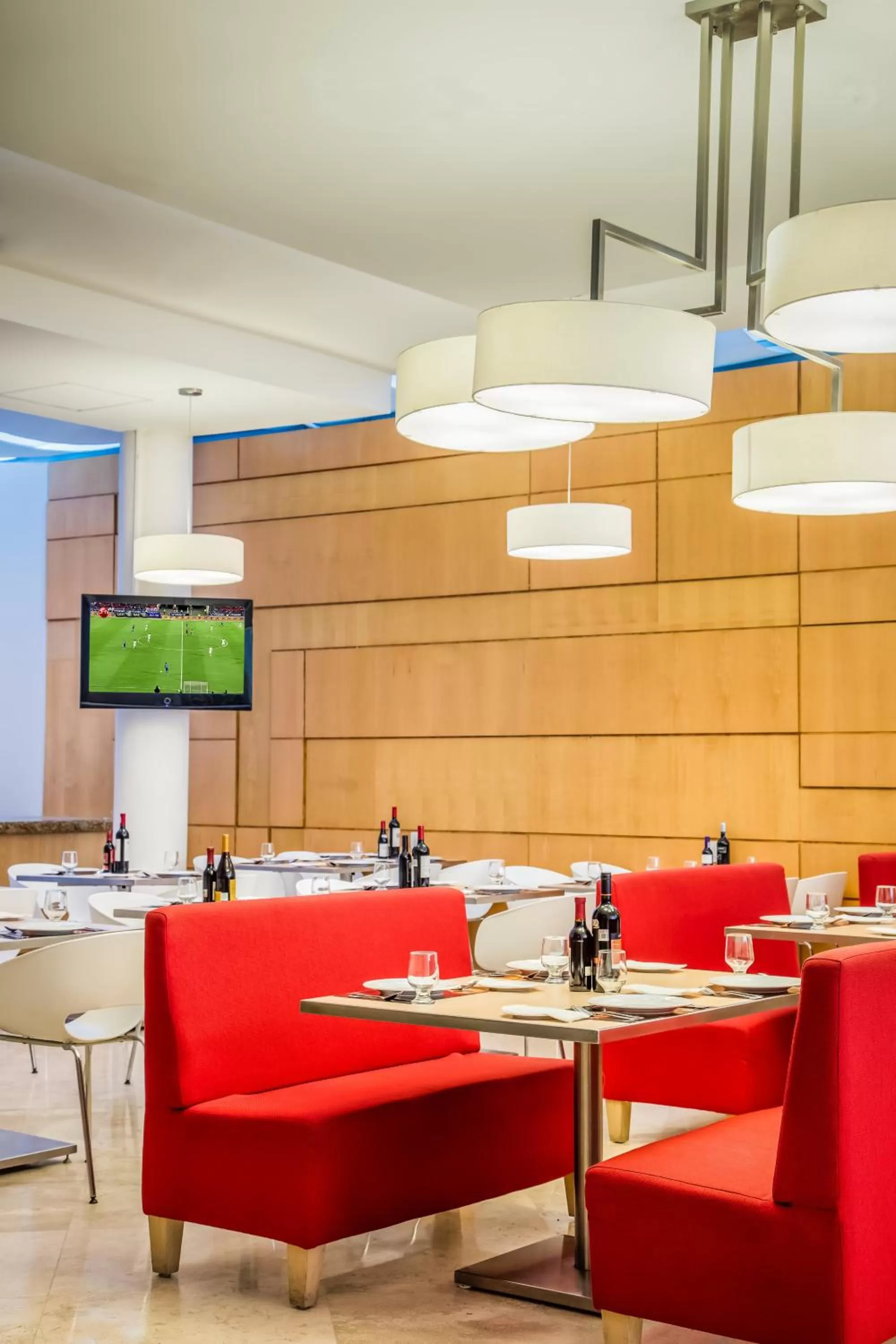 Restaurant/places to eat in Fiesta Inn Insurgentes Viaducto