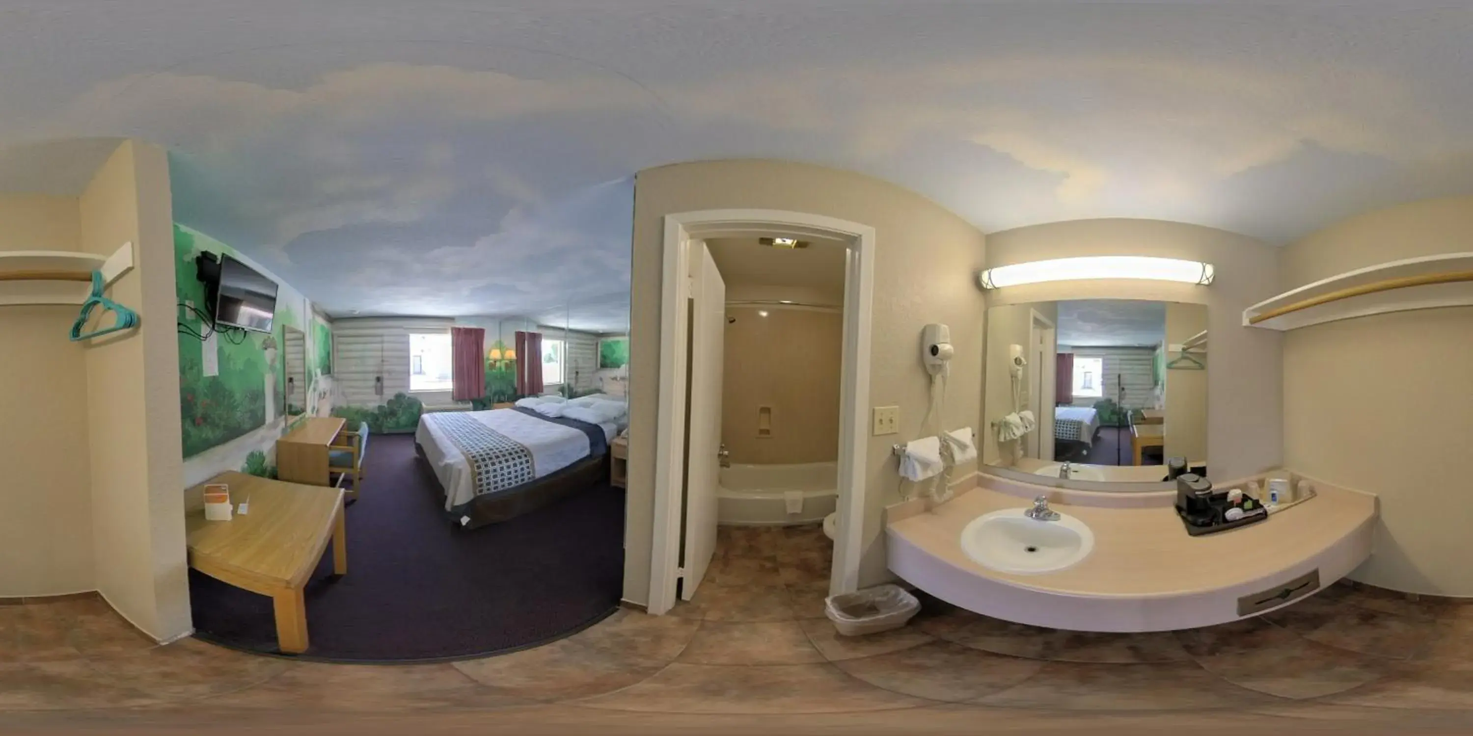 Photo of the whole room, Bathroom in River Inn Motel