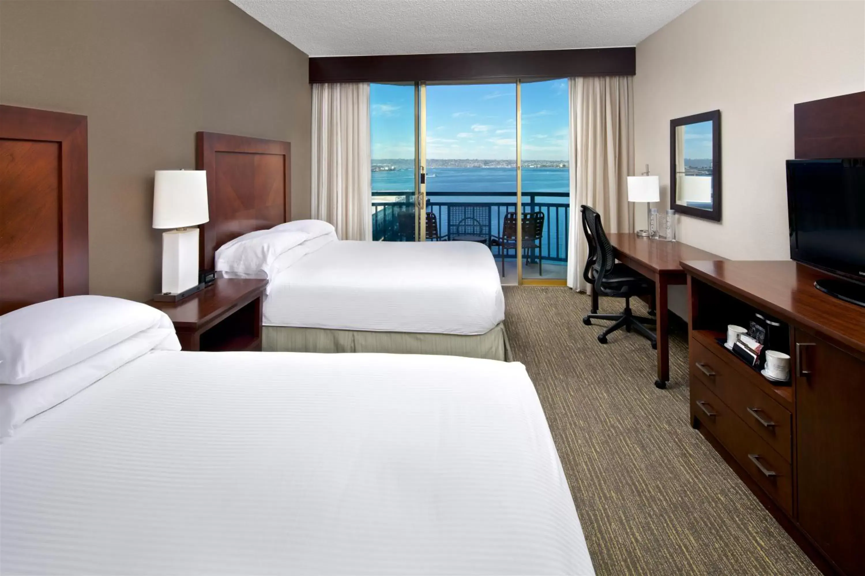 Sea view, Bed in Wyndham San Diego Bayside Sea view, Bed in Wyndham San Diego Bayside
