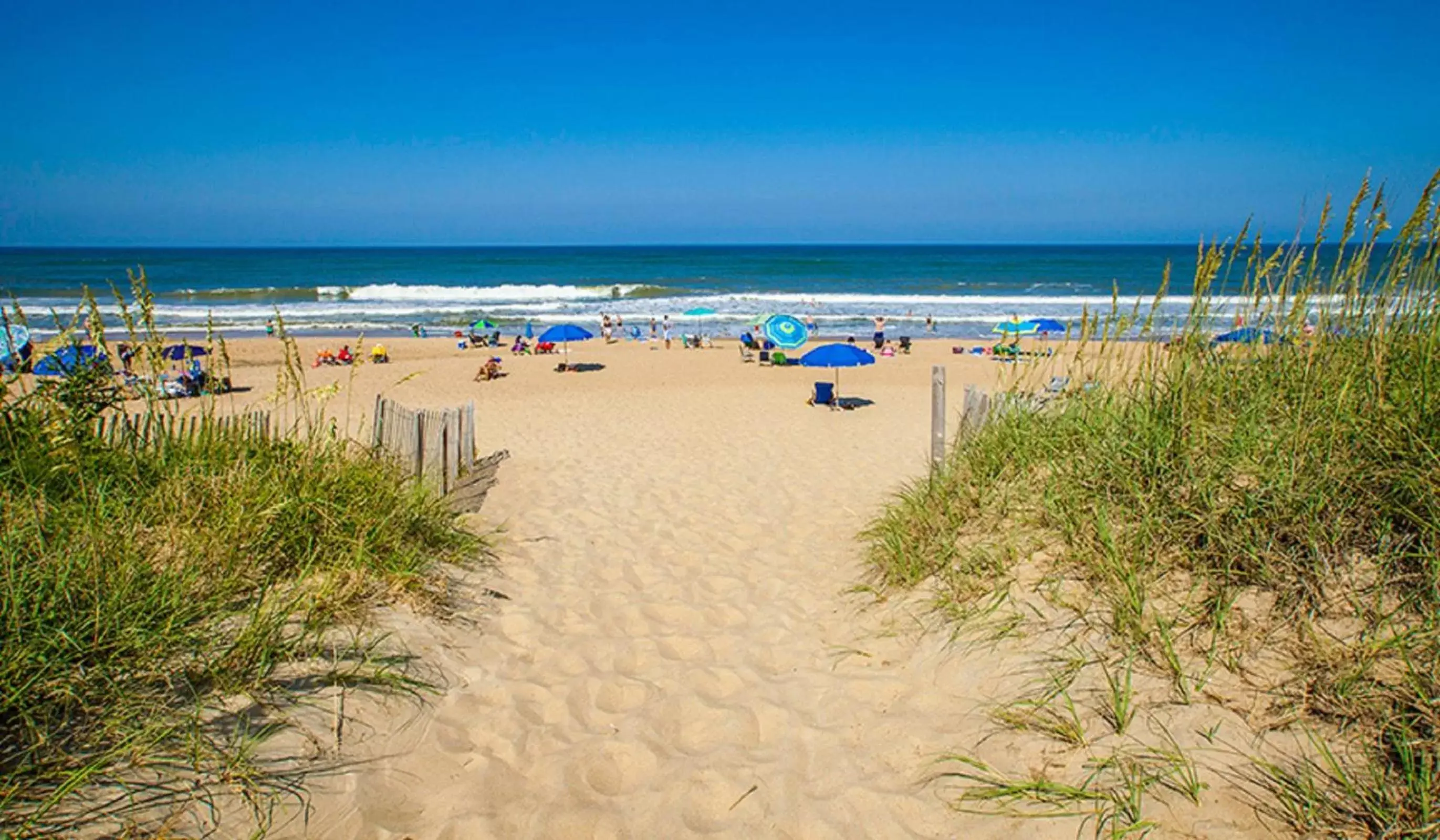 Beach in Shutters on the Banks