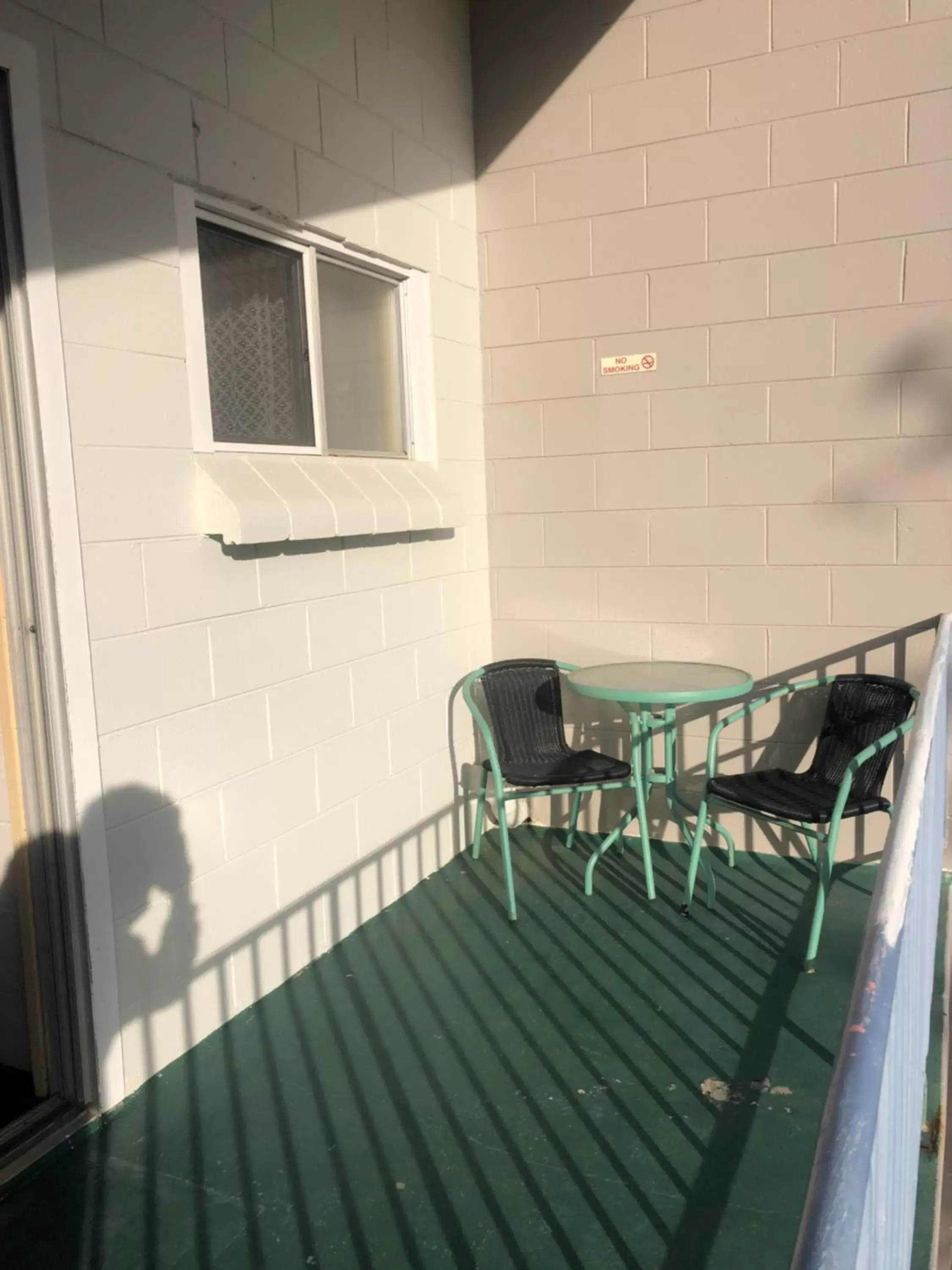 Balcony/Terrace in Breeze Inn 13 Princes Highway, Ulladulla