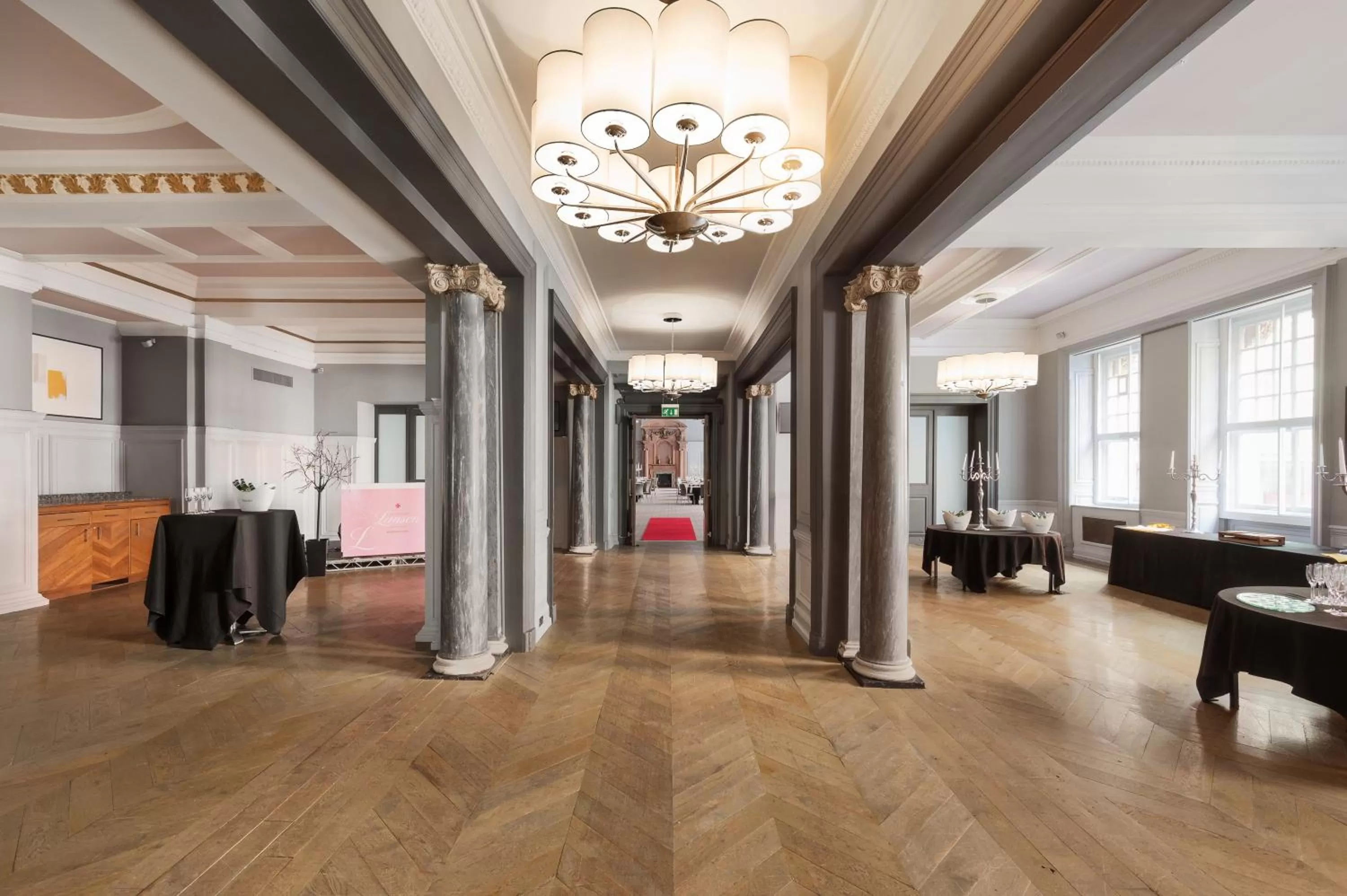 Meeting/conference room in voco Grand Central Glasgow by IHG