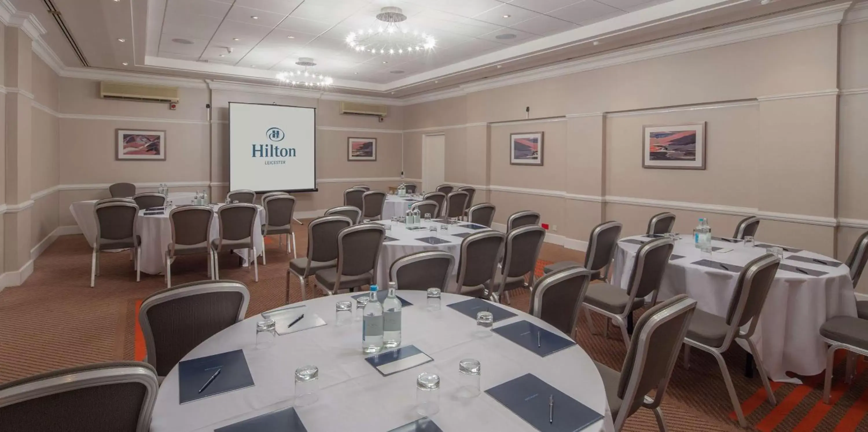 Meeting/conference room, Restaurant/Places to Eat in Hilton Leicester Hotel