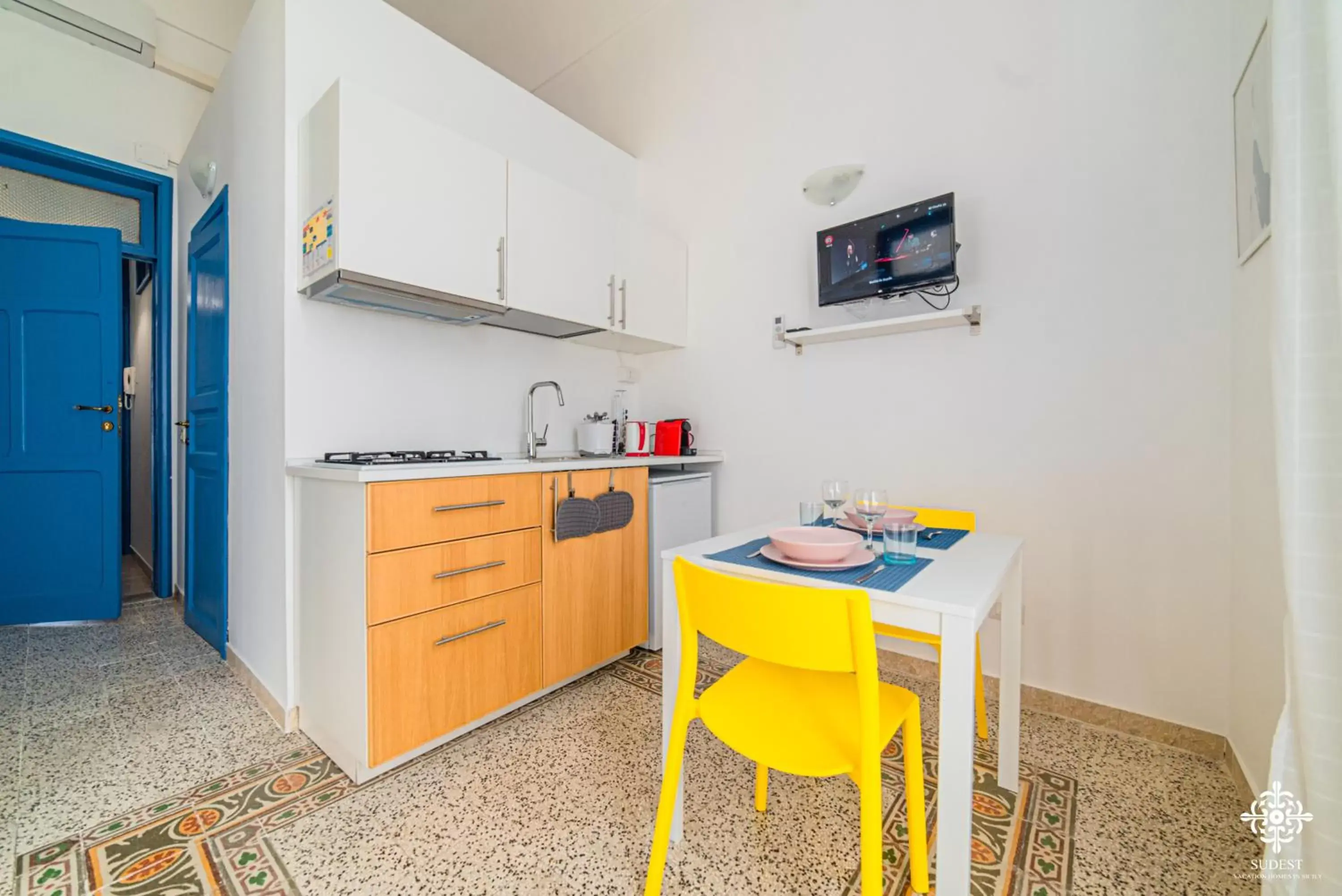 TV and multimedia, Kitchen/Kitchenette in LE 4 PERLE Apartments