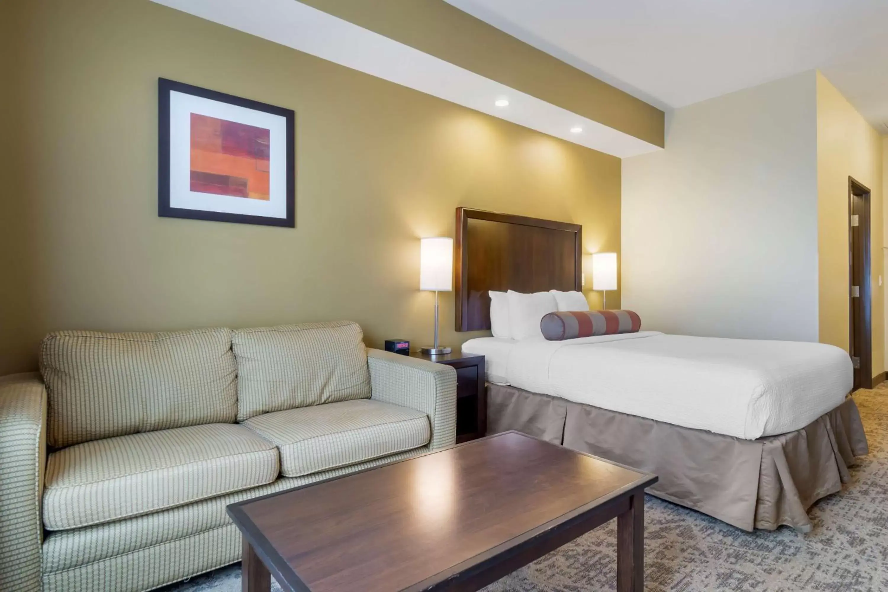 Bedroom in Best Western Plus Lacey Inn & Suites