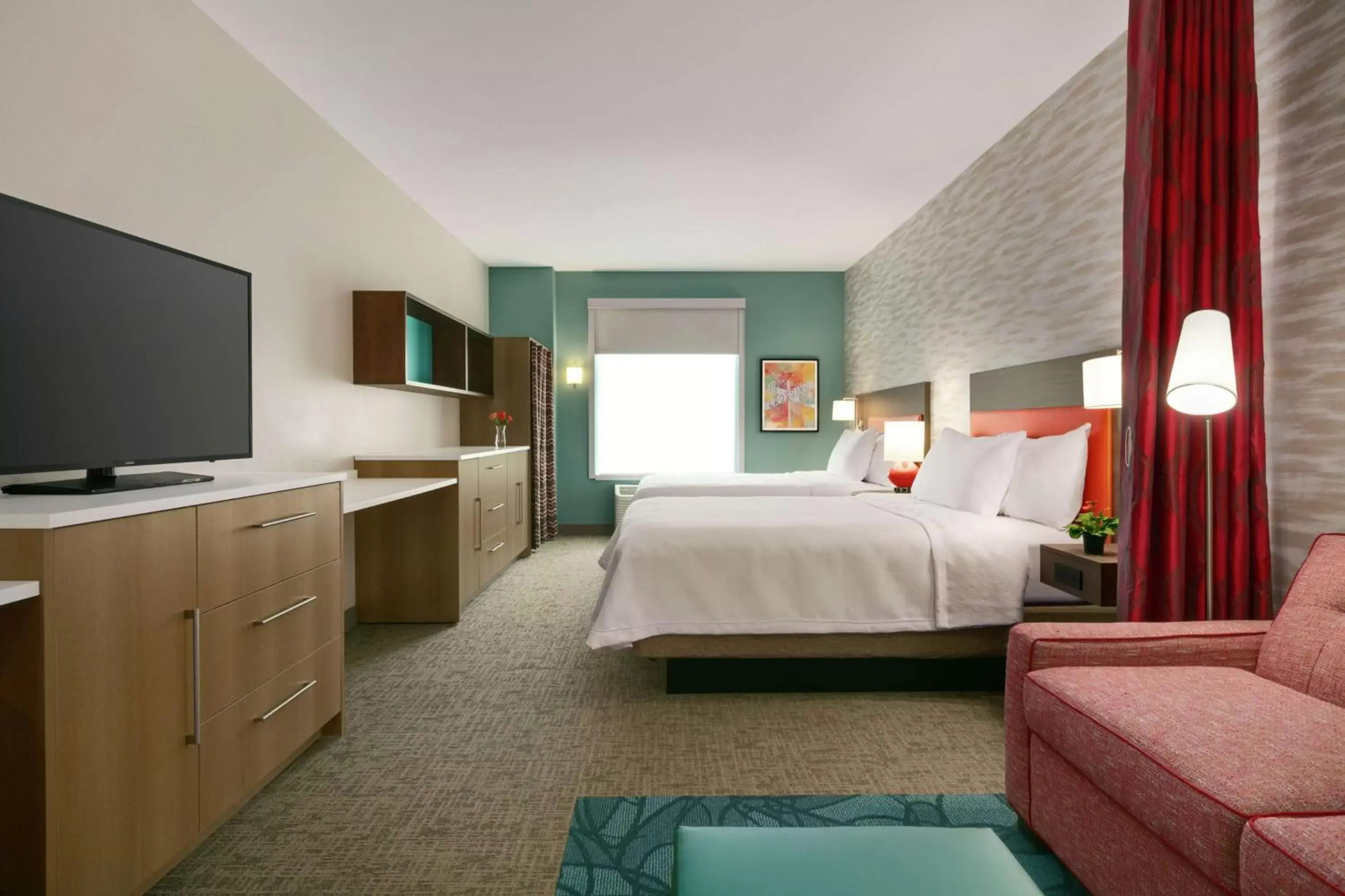 Bedroom, Bed in Home2 Suites By Hilton Easton