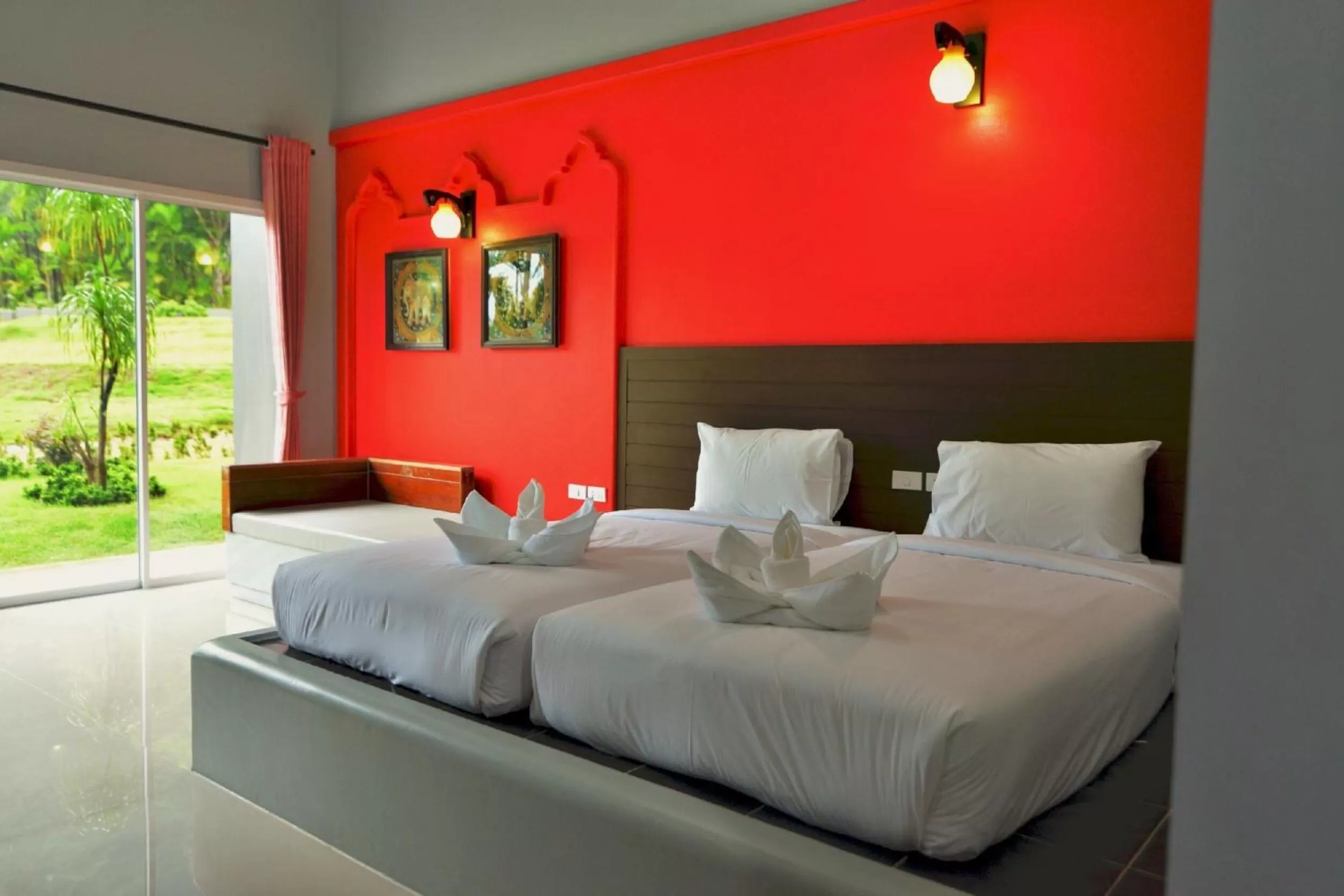 Garden, Bed in Arawan Beach Resort Krabi