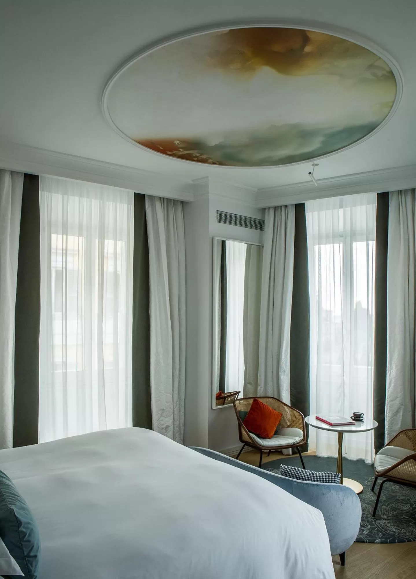 Bed in Sofitel Roma Villa Borghese