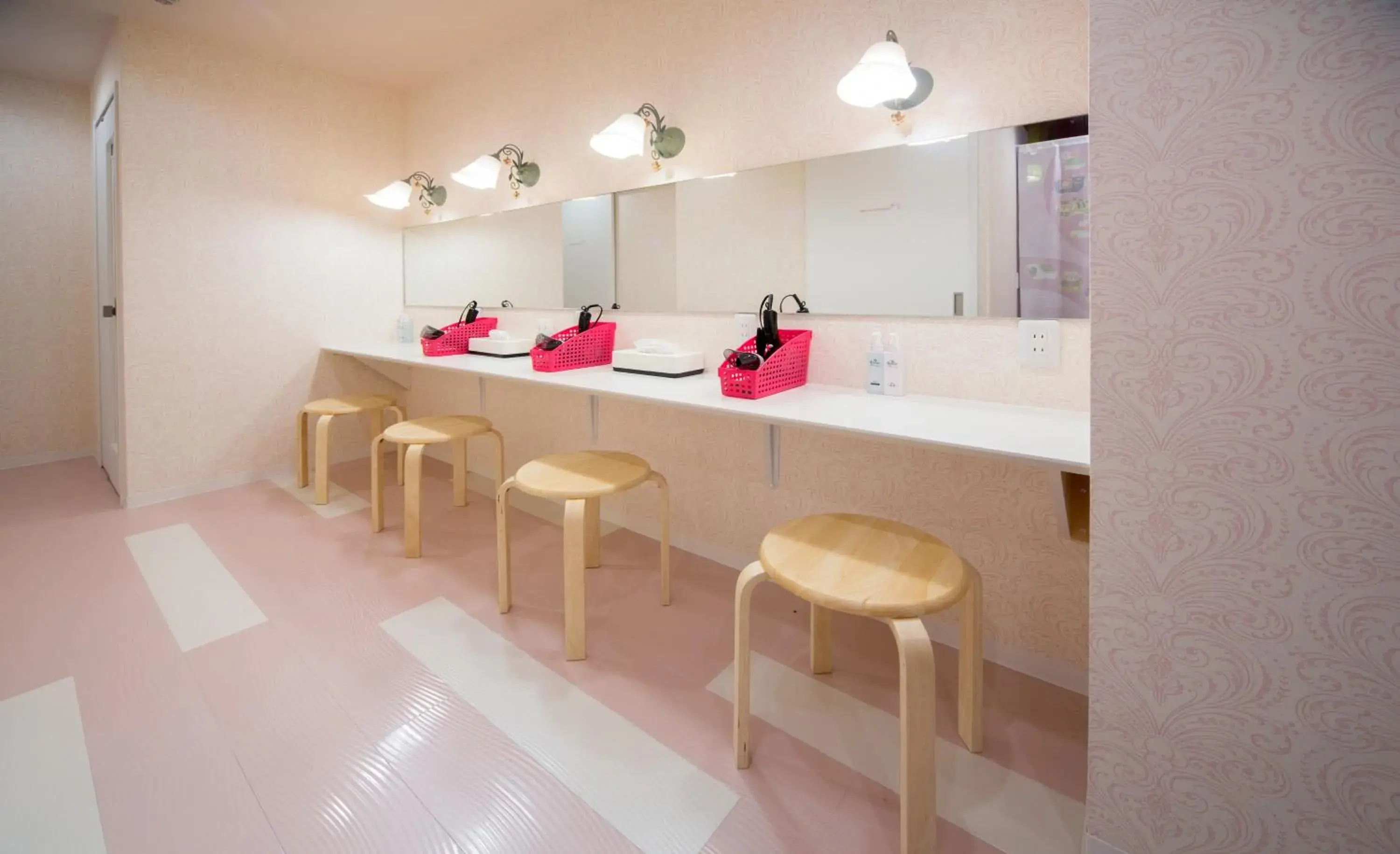 Spa and wellness centre/facilities in HOSTEL WASABI Nagoya Ekimae Spa and wellness centre/facilities in HOSTEL WASABI Nagoya Ekimae