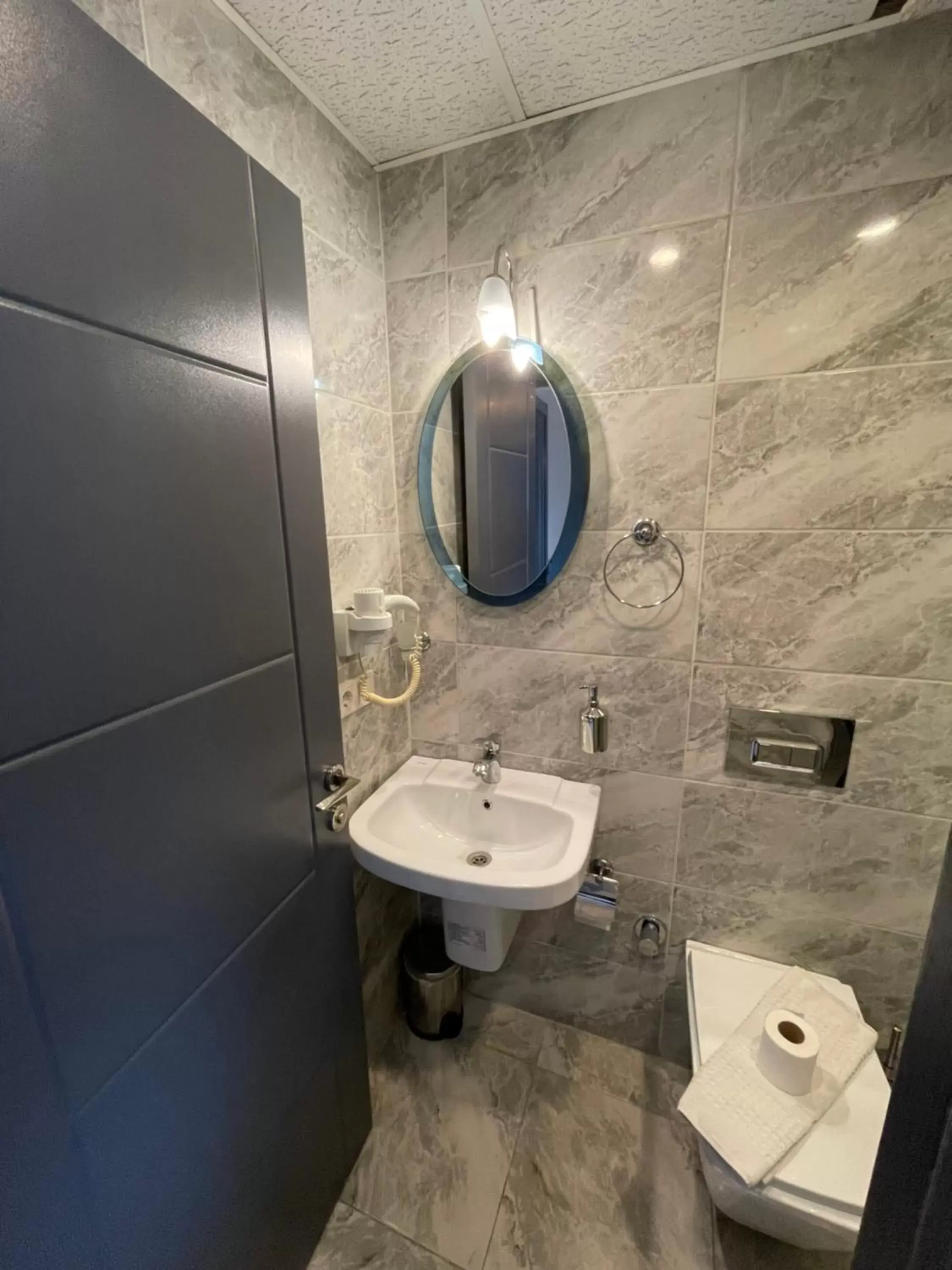 Toilet, Bathroom in New Taksim Hotel