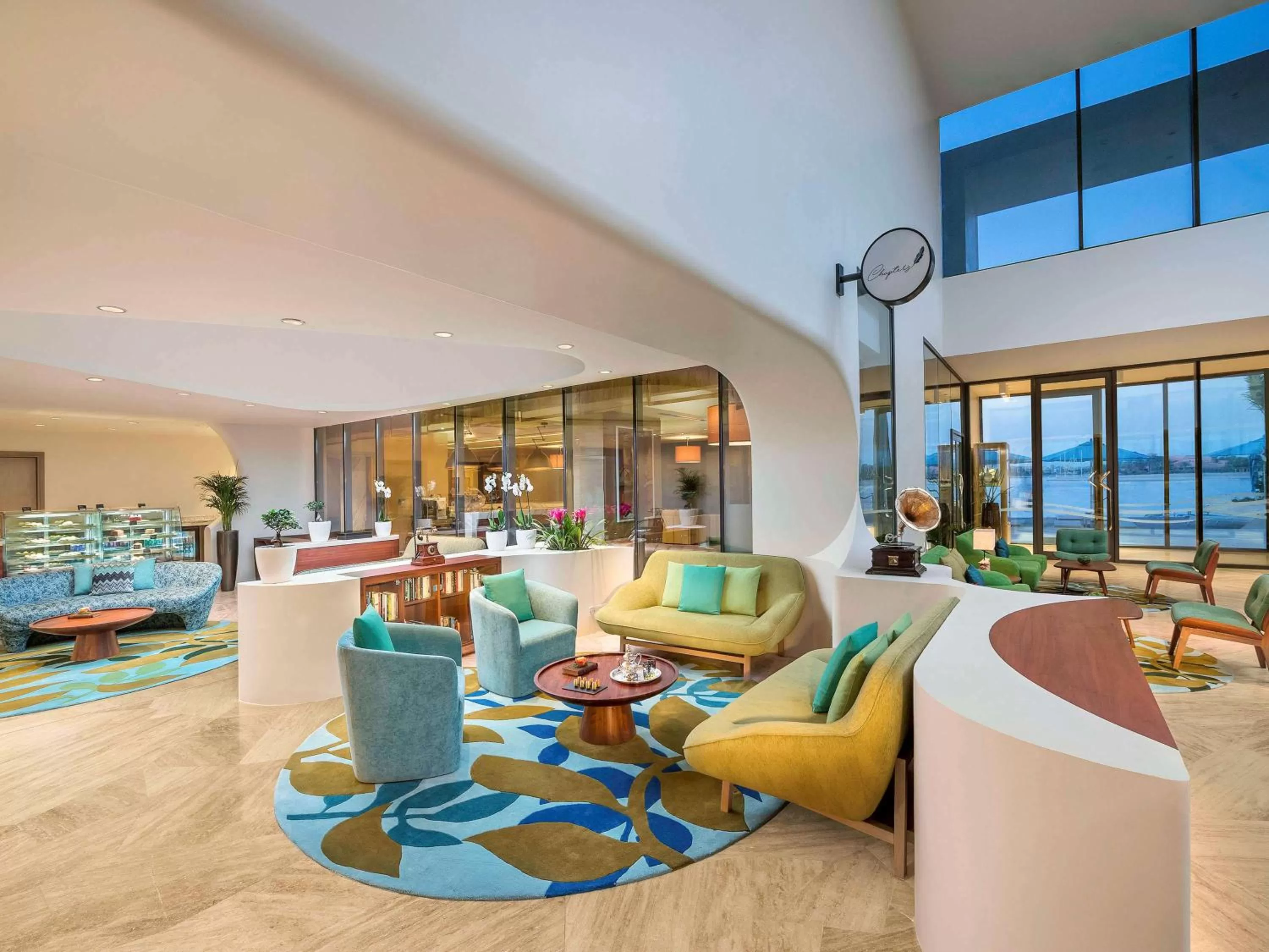 Restaurant/places to eat in The Retreat Palm Dubai MGallery by Sofitel