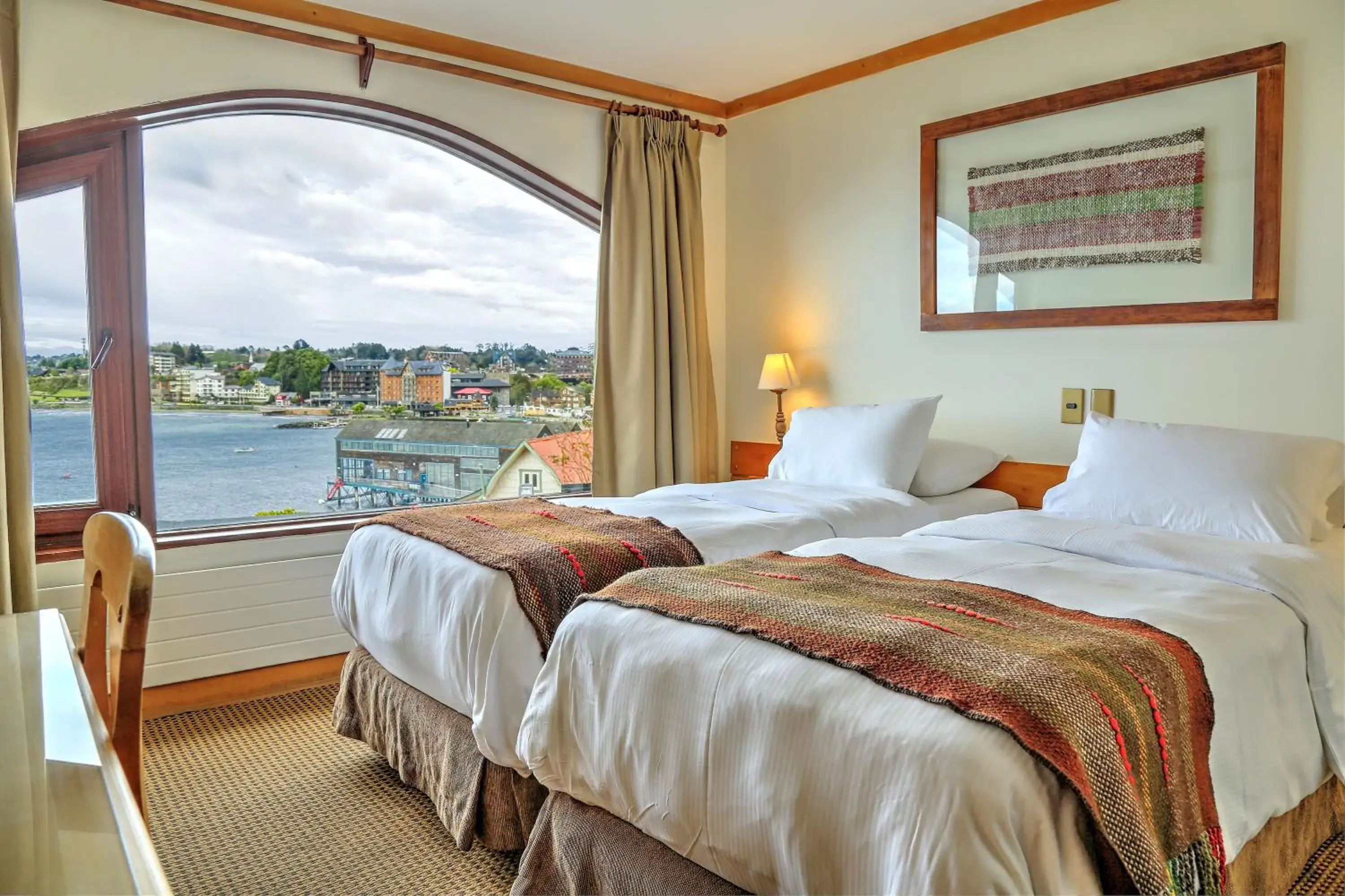 Bed in Hotel Cabaña Del Lago Puerto Varas