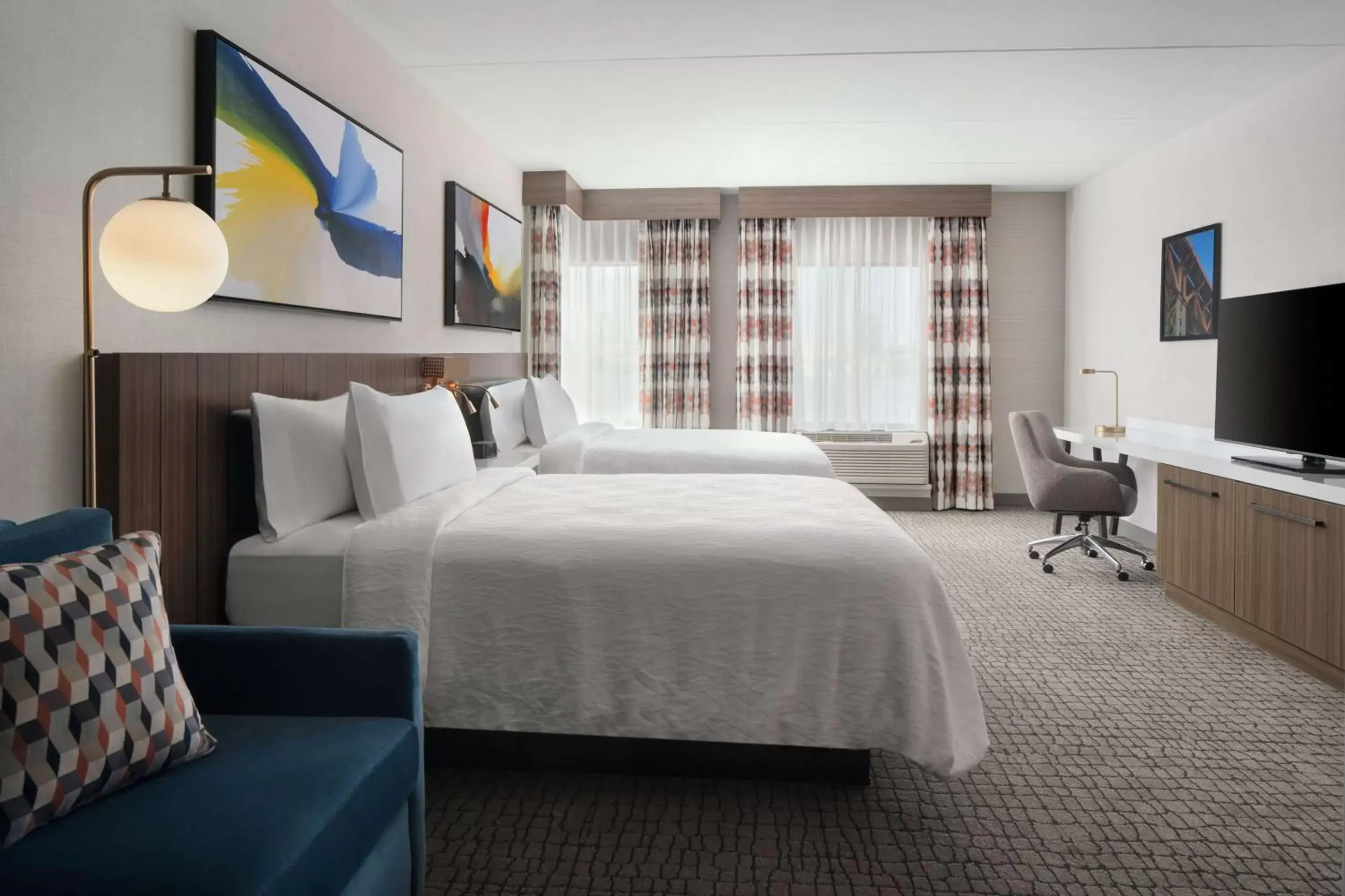 Bedroom, Bed in Hilton Garden Inn Camden Waterfront Philadelphia