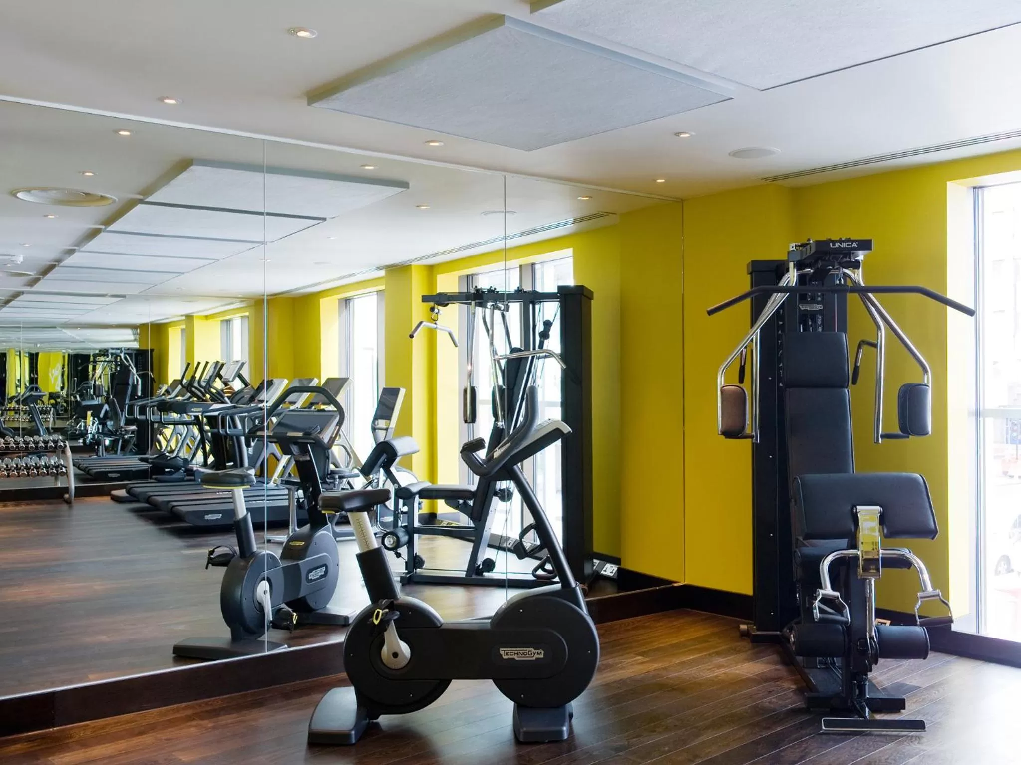 Fitness centre/facilities in South Place Hotel