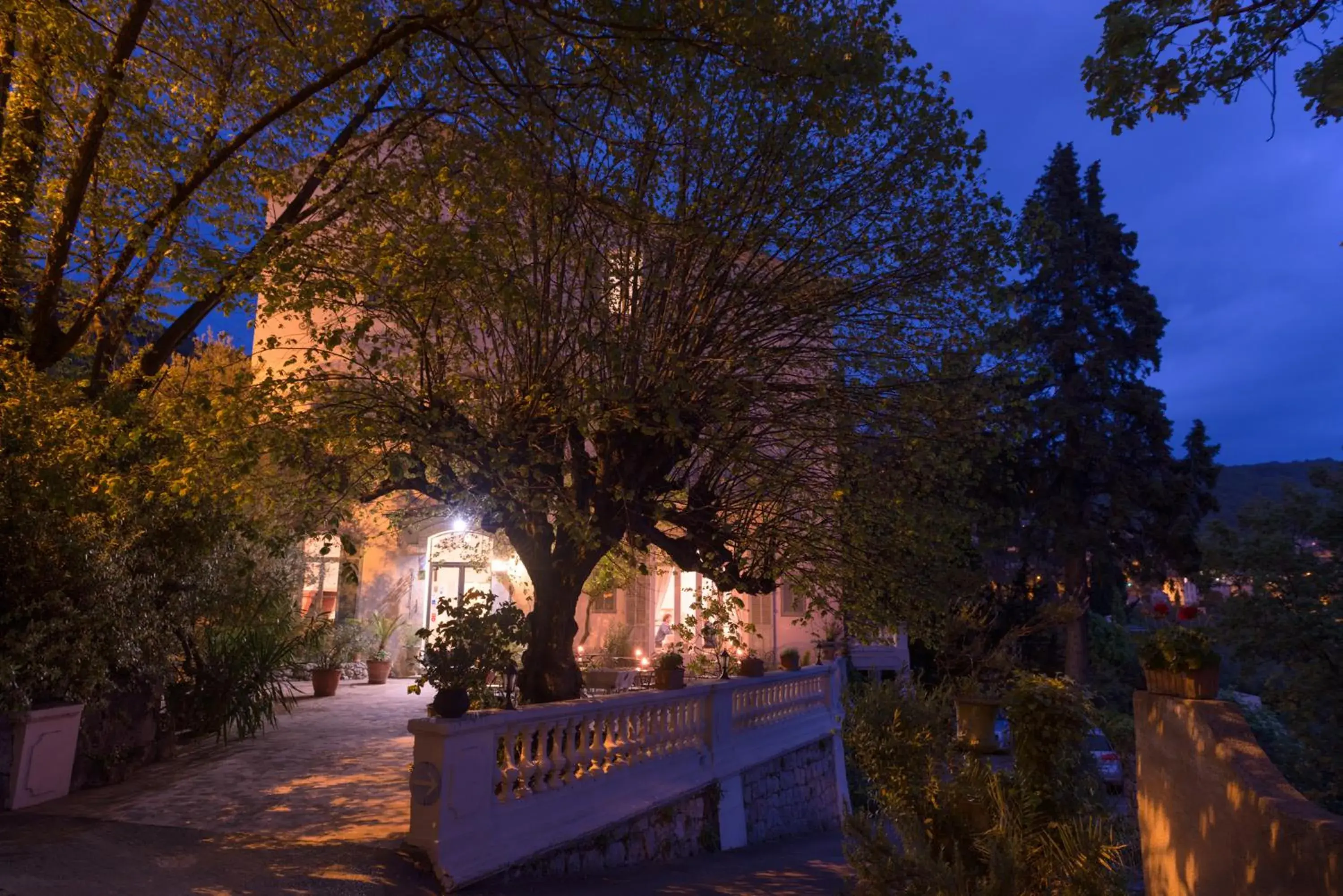 Balcony/Terrace, Property Building in La Bellaudiere