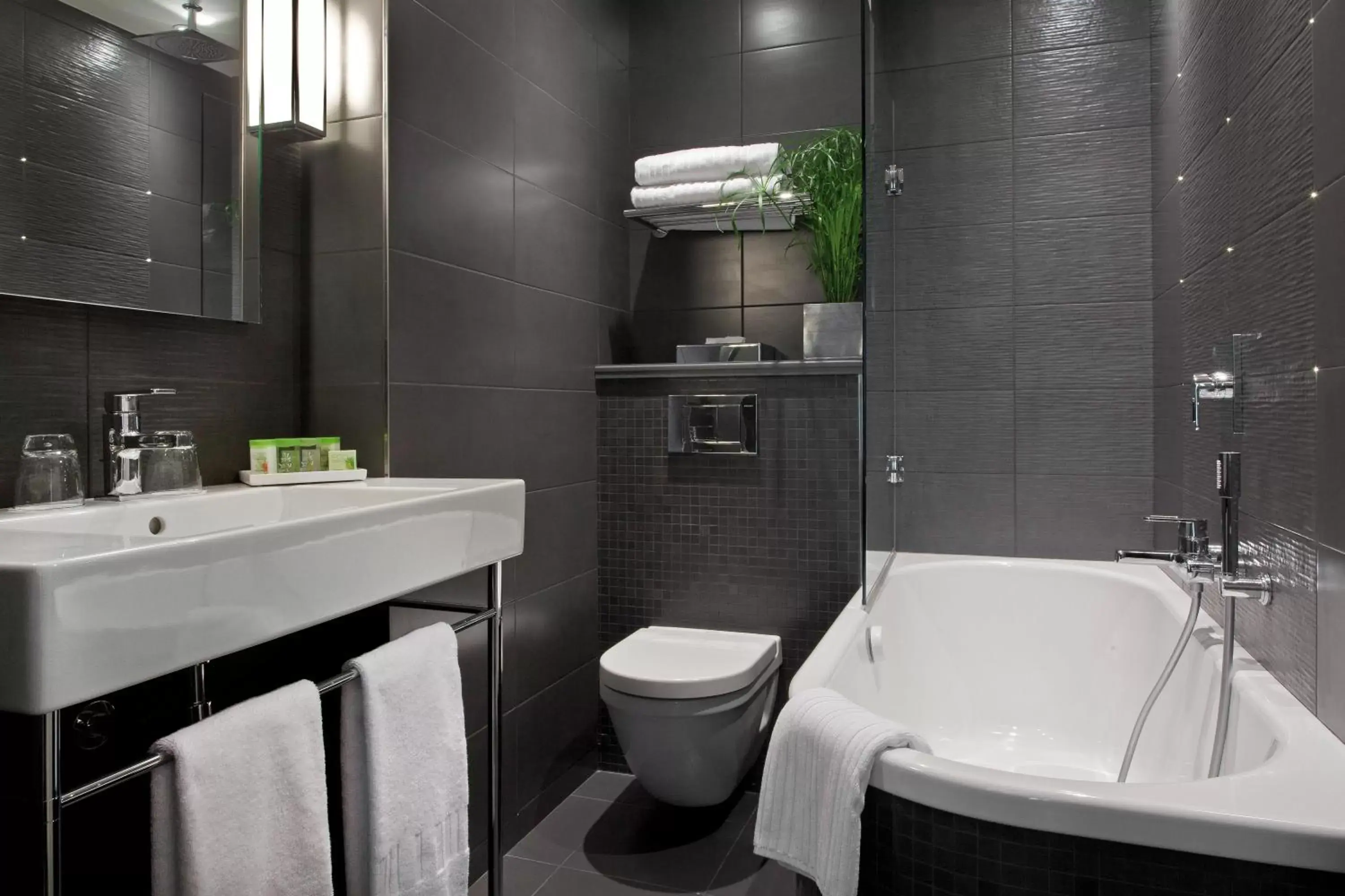 Toilet, Bathroom in Le Grey Hotel