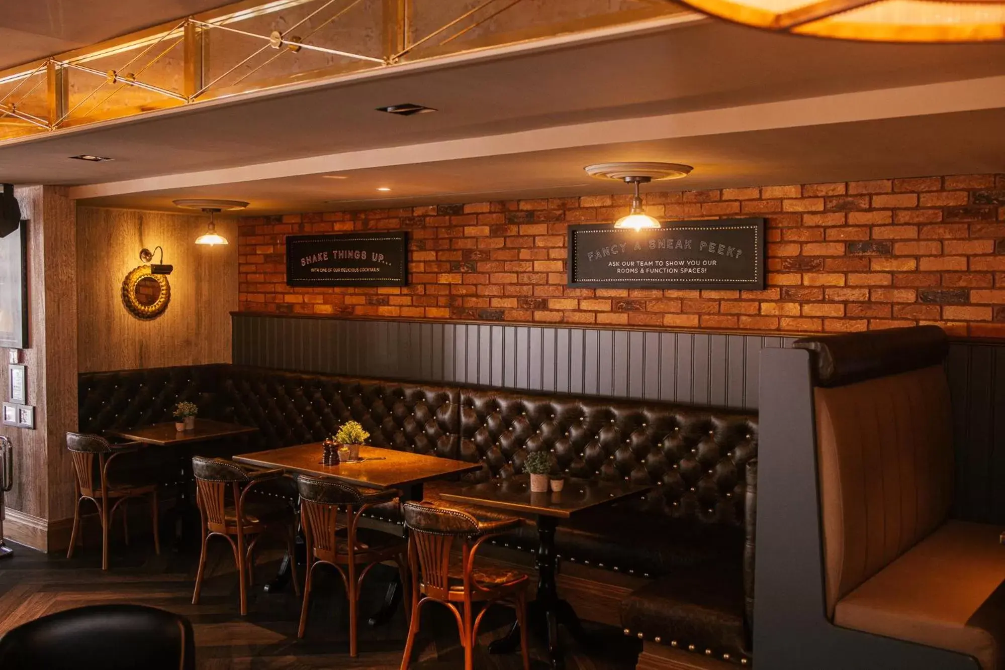 Lounge or bar, Restaurant/Places to Eat in The Redhurst Hotel Glasgow