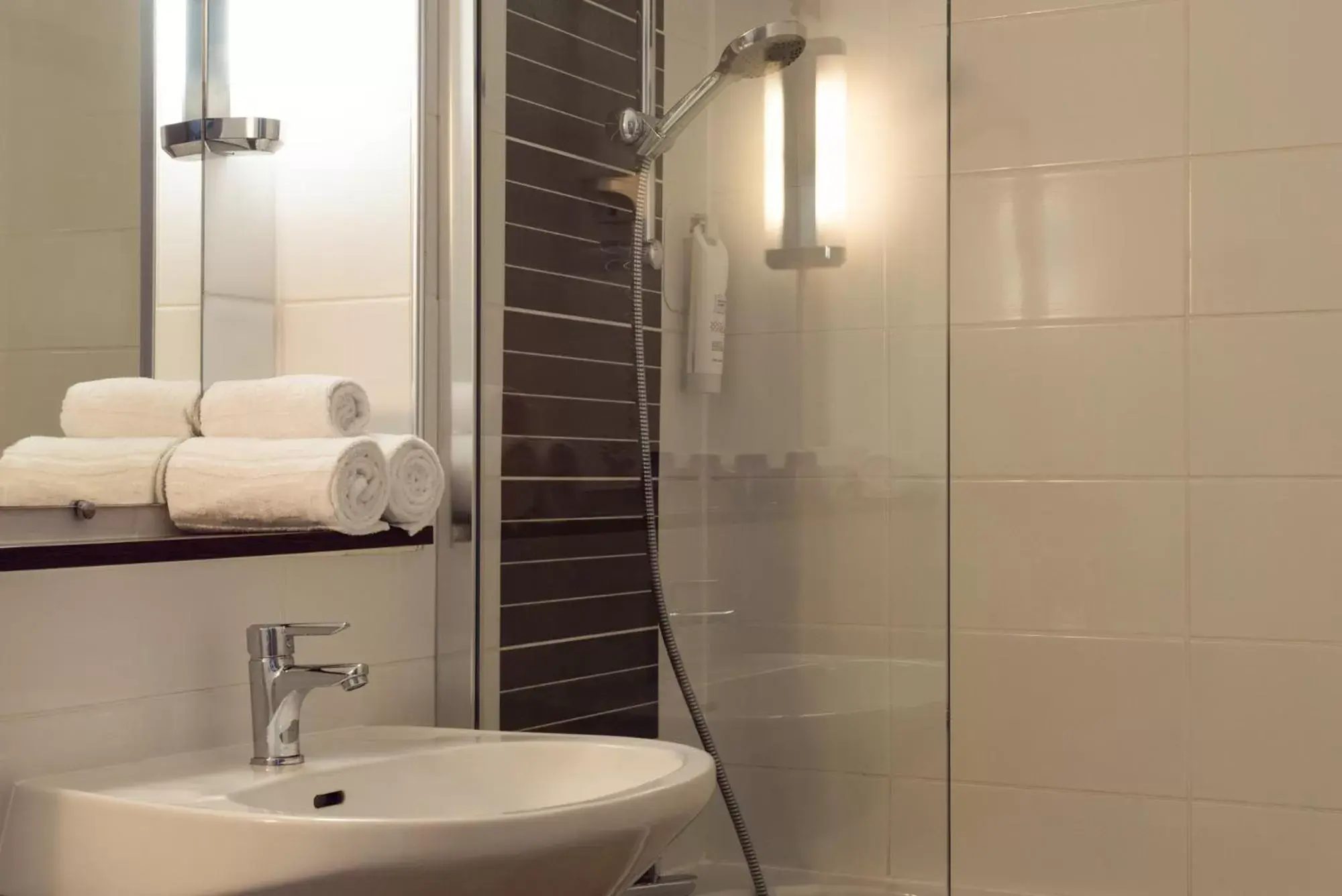 Bathroom in Sure Hotel by Best Western Biarritz Aeroport