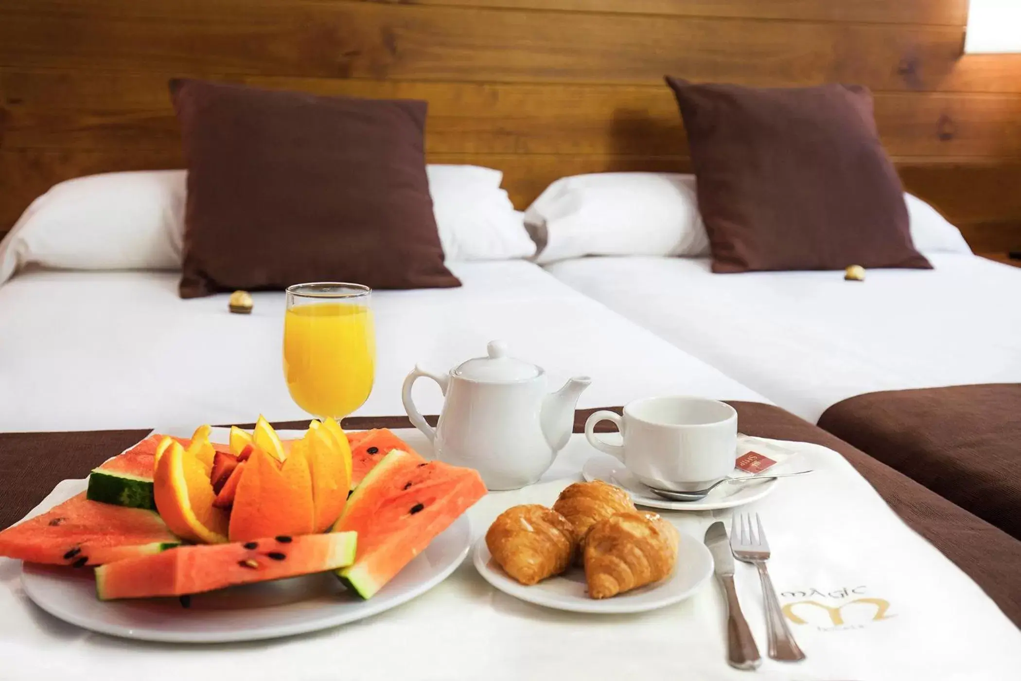 Decorative detail, Bed in Hotel Màgic La Massana