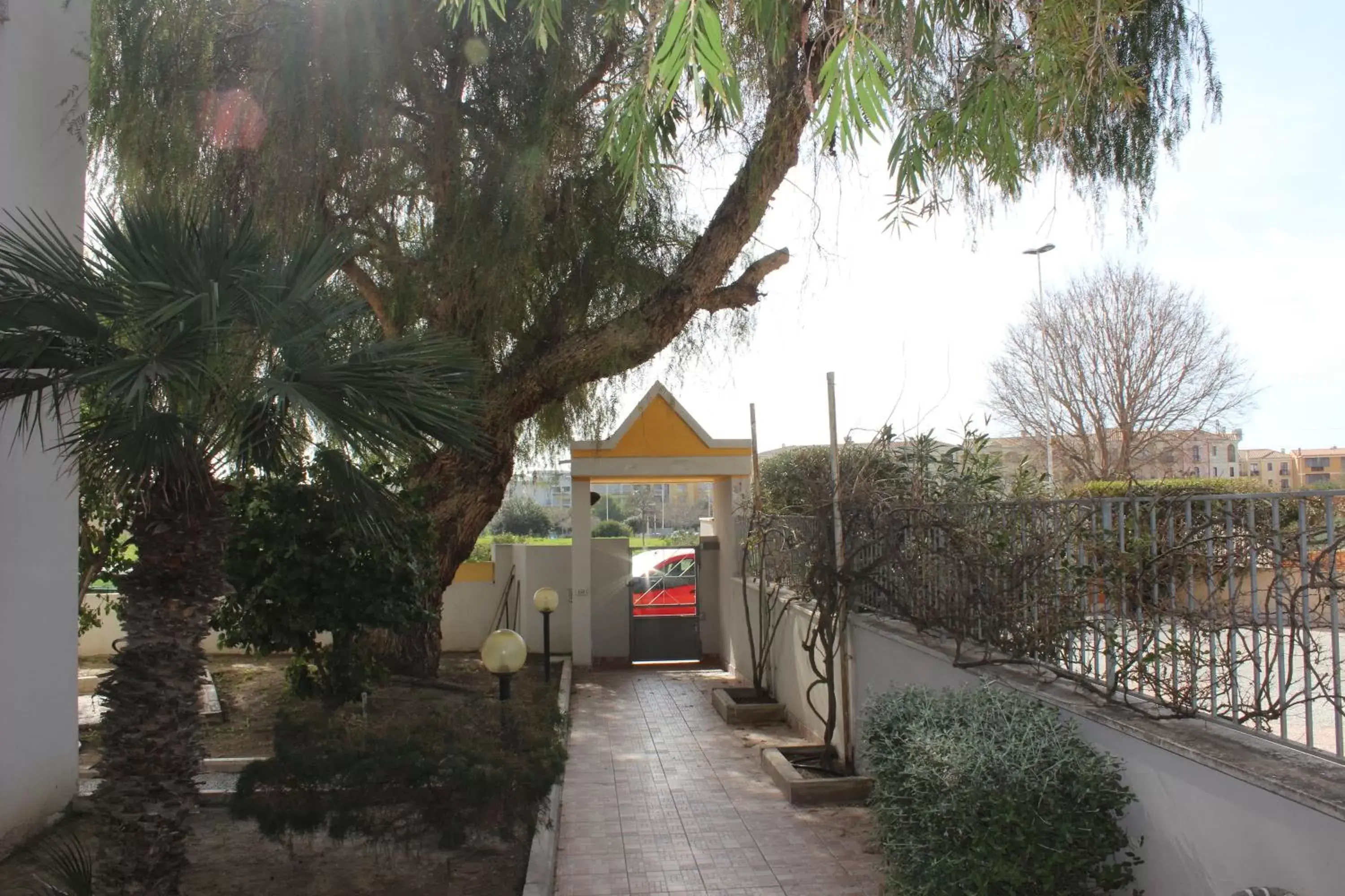 Facade/entrance, Property Building in Giardini e Mare