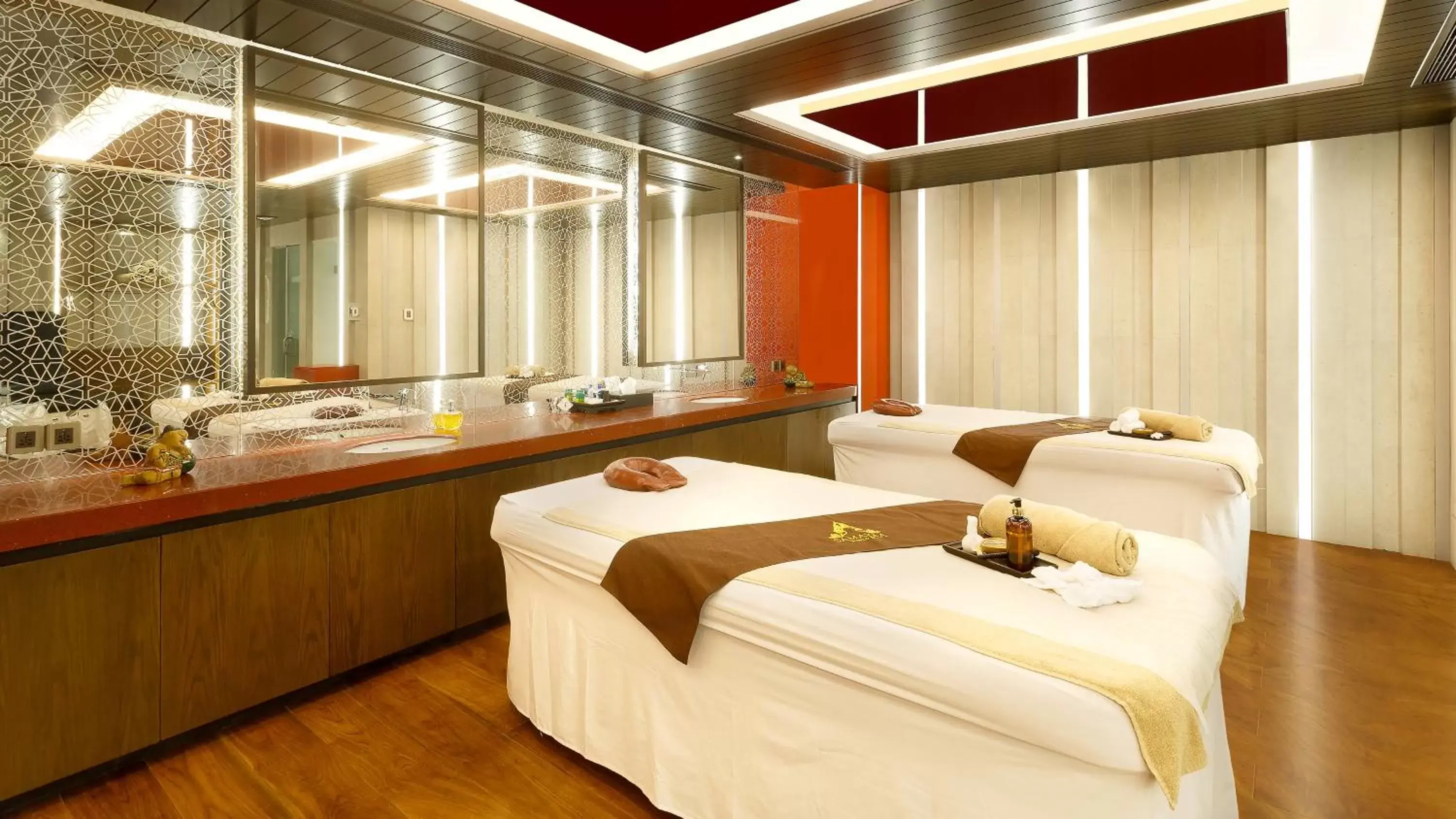 Spa and wellness centre/facilities in Holiday Inn Dhaka City Centre, an IHG Hotel