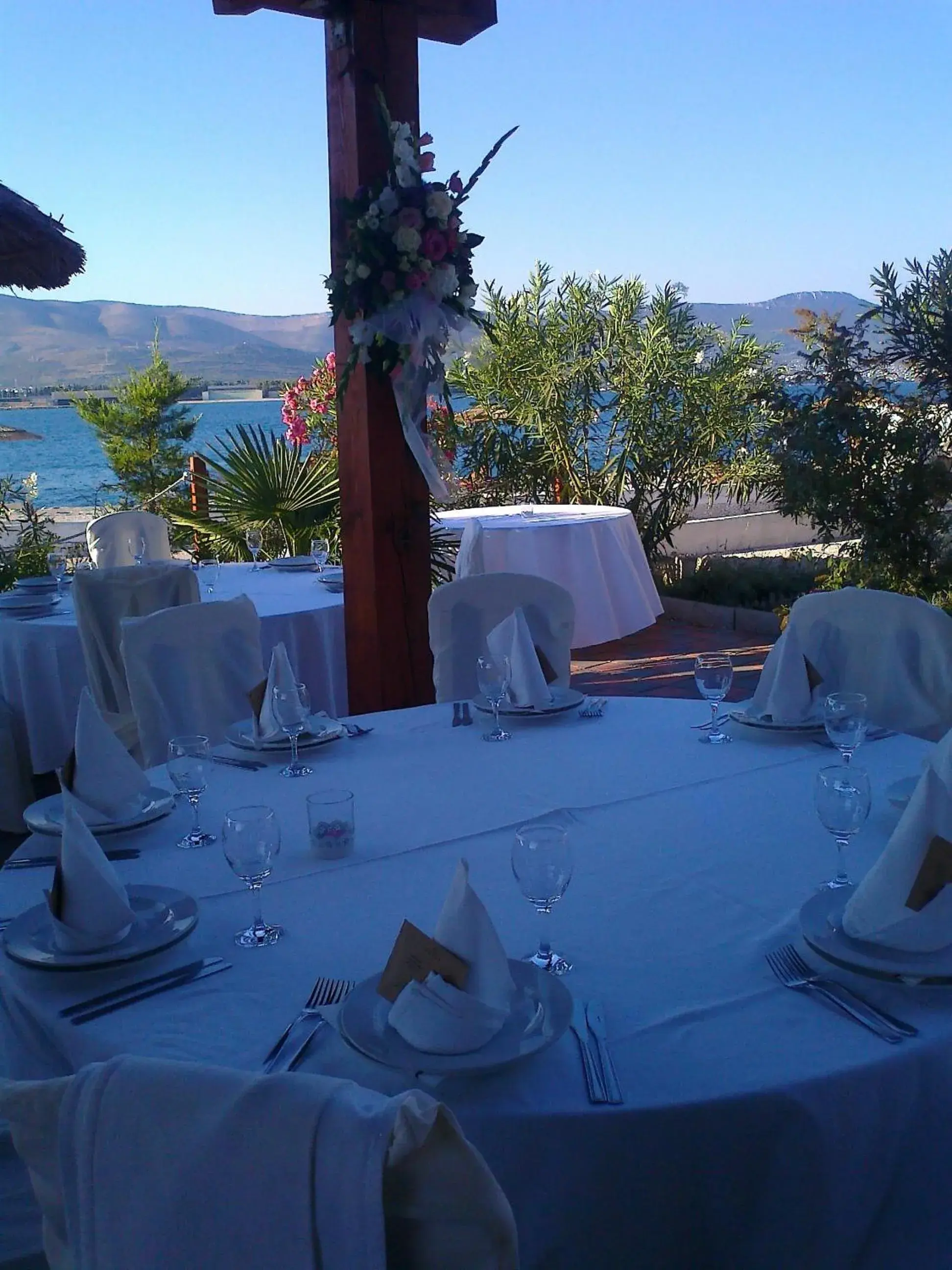 Restaurant/Places to Eat in Hotel Sveti Kriz