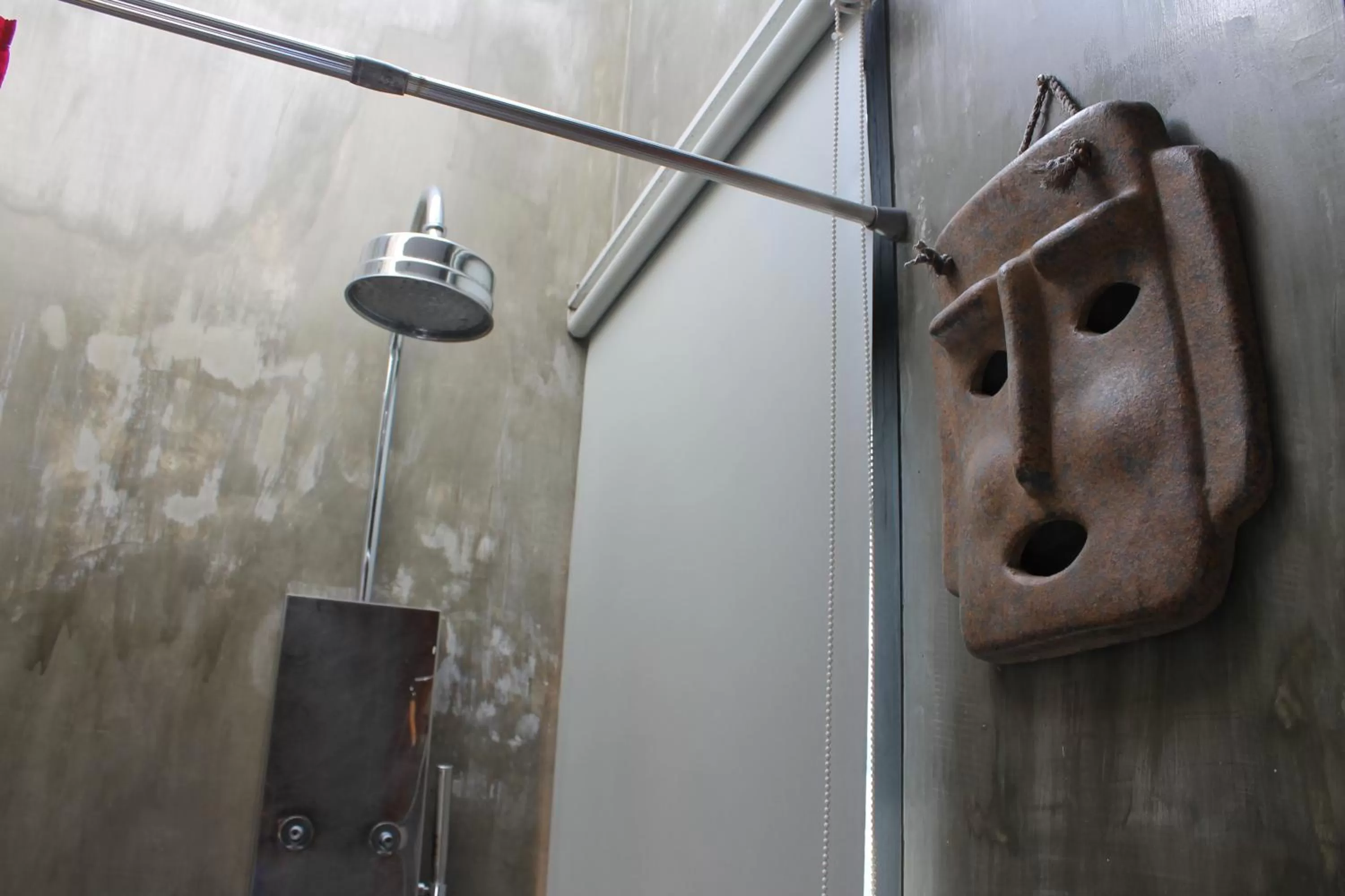 Shower in Villa Thapae