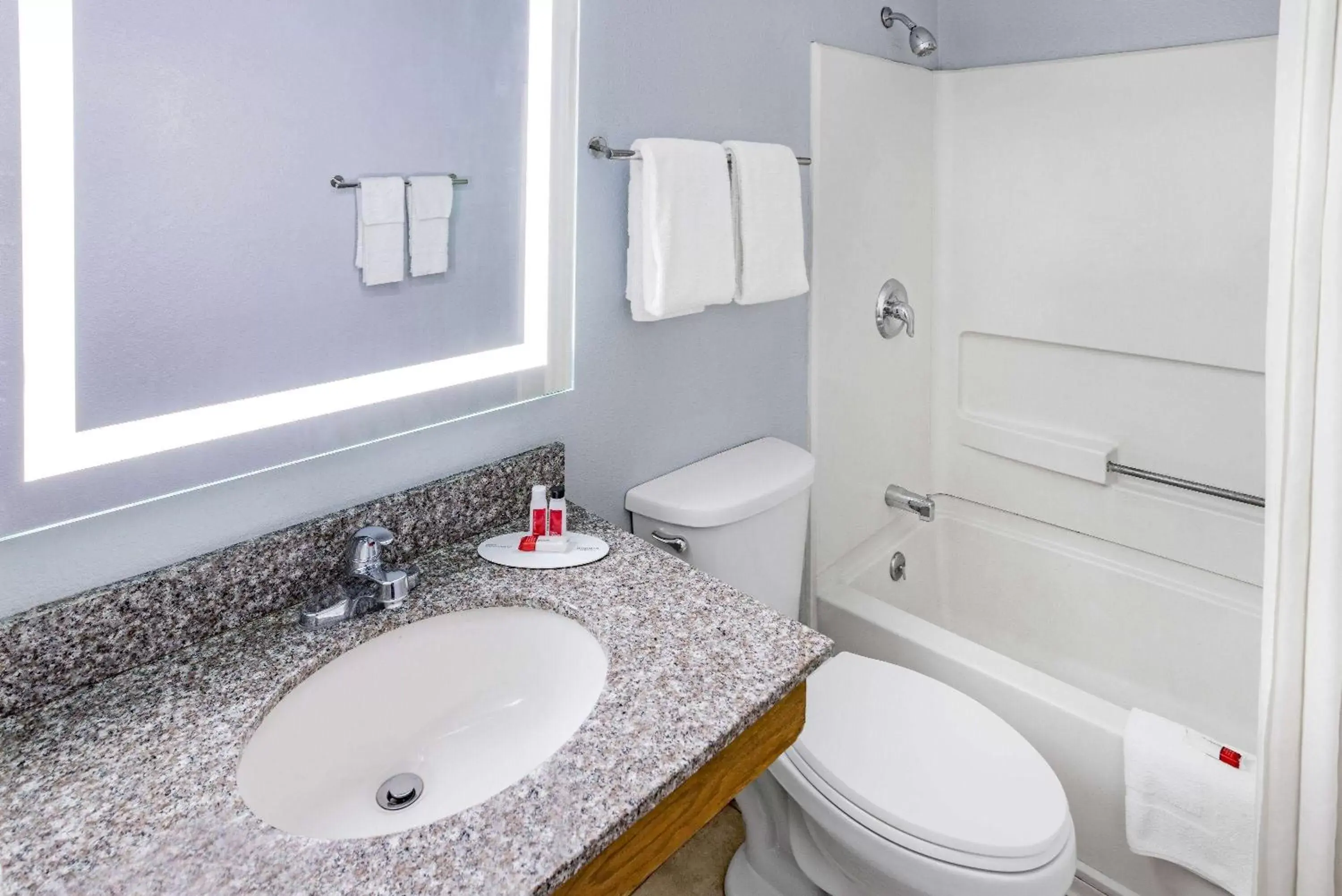 TV and multimedia, Bathroom in Super 8 by Wyndham Johnstown/Gloversville