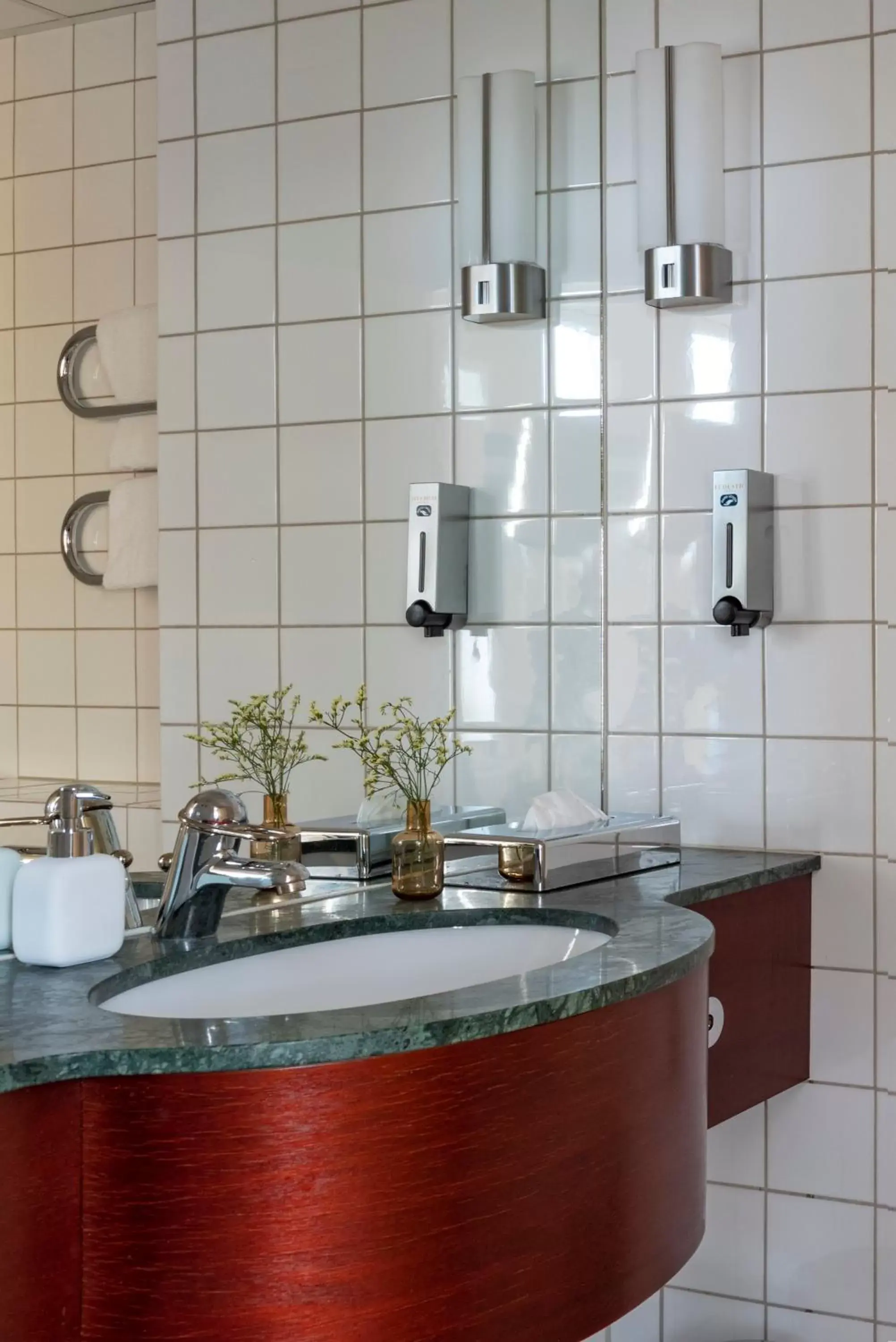 Bathroom in First Hotel Millennium