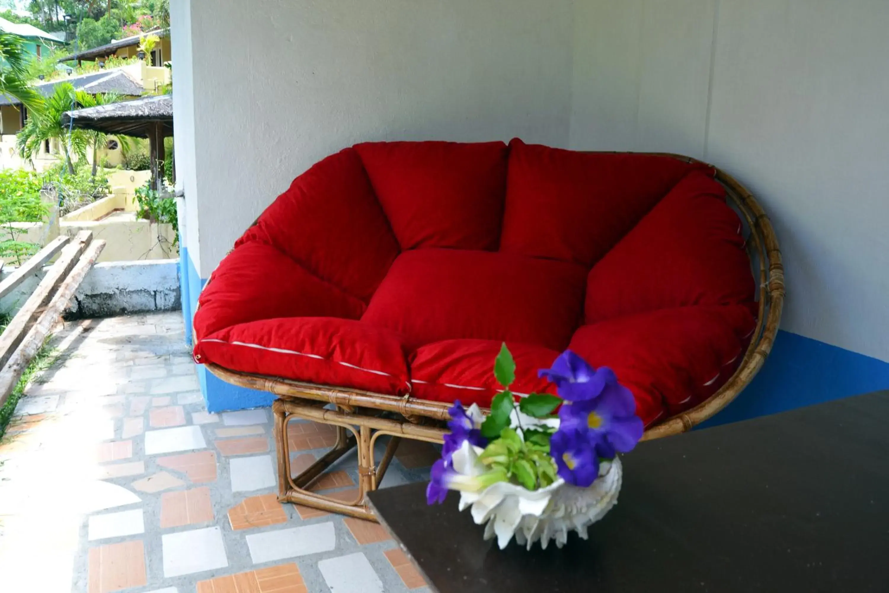 Balcony/Terrace, Seating Area in Bellevue Resort