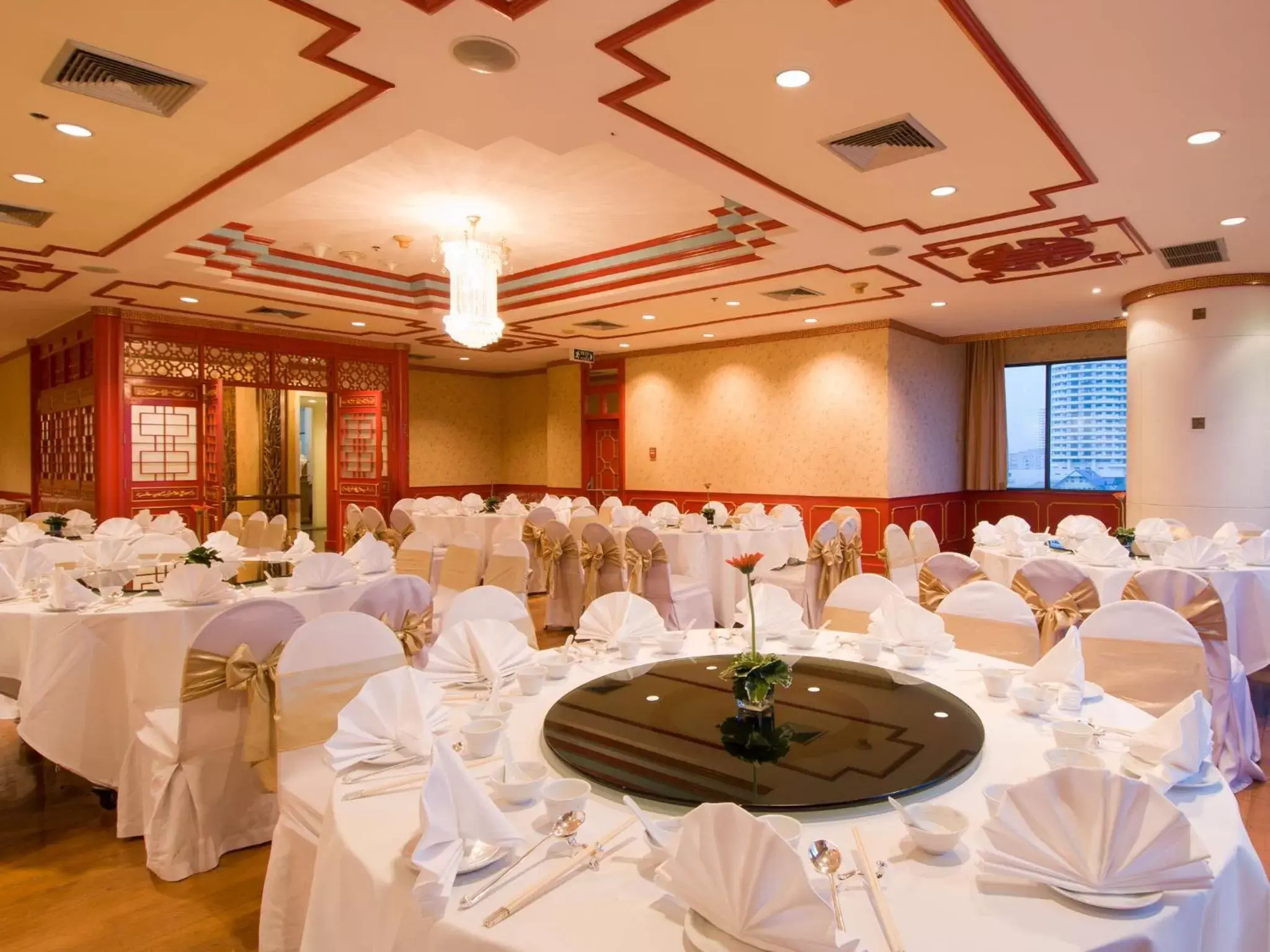 Restaurant/places to eat, Banquet Facilities in Montien Riverside Hotel Bangkok